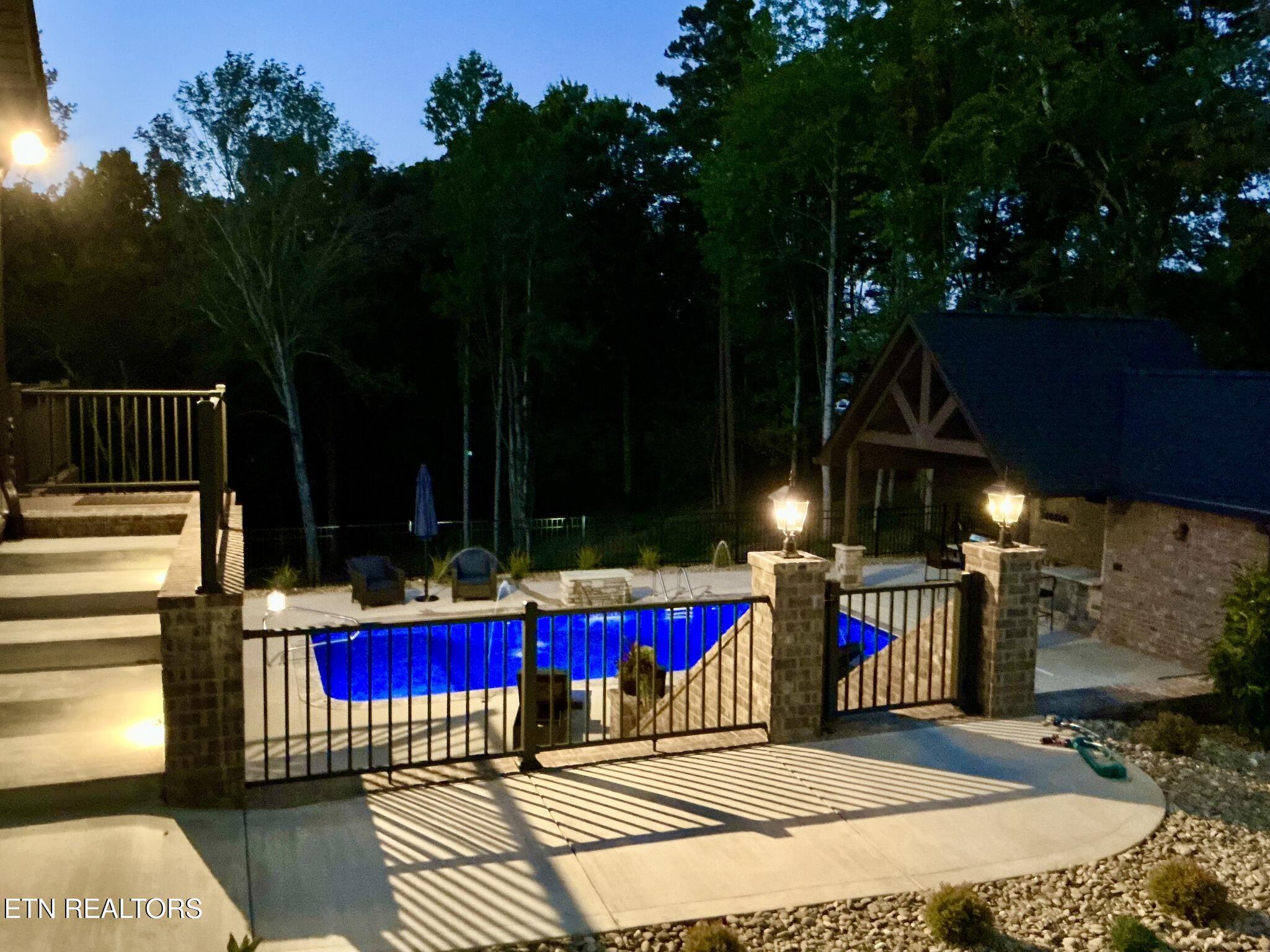 8521 Reed Road Powell TN 37849