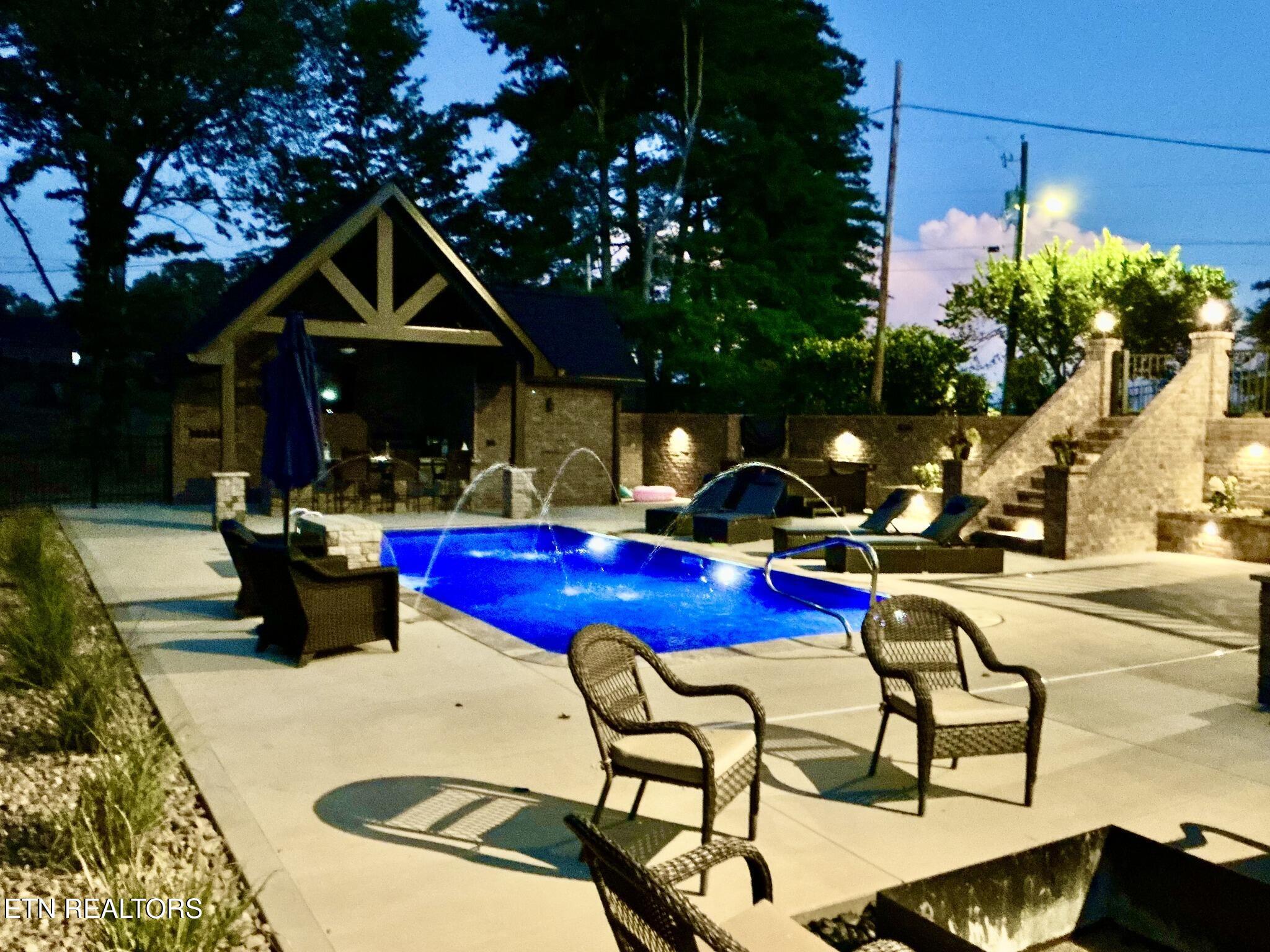 8521 Reed Road Powell TN 37849