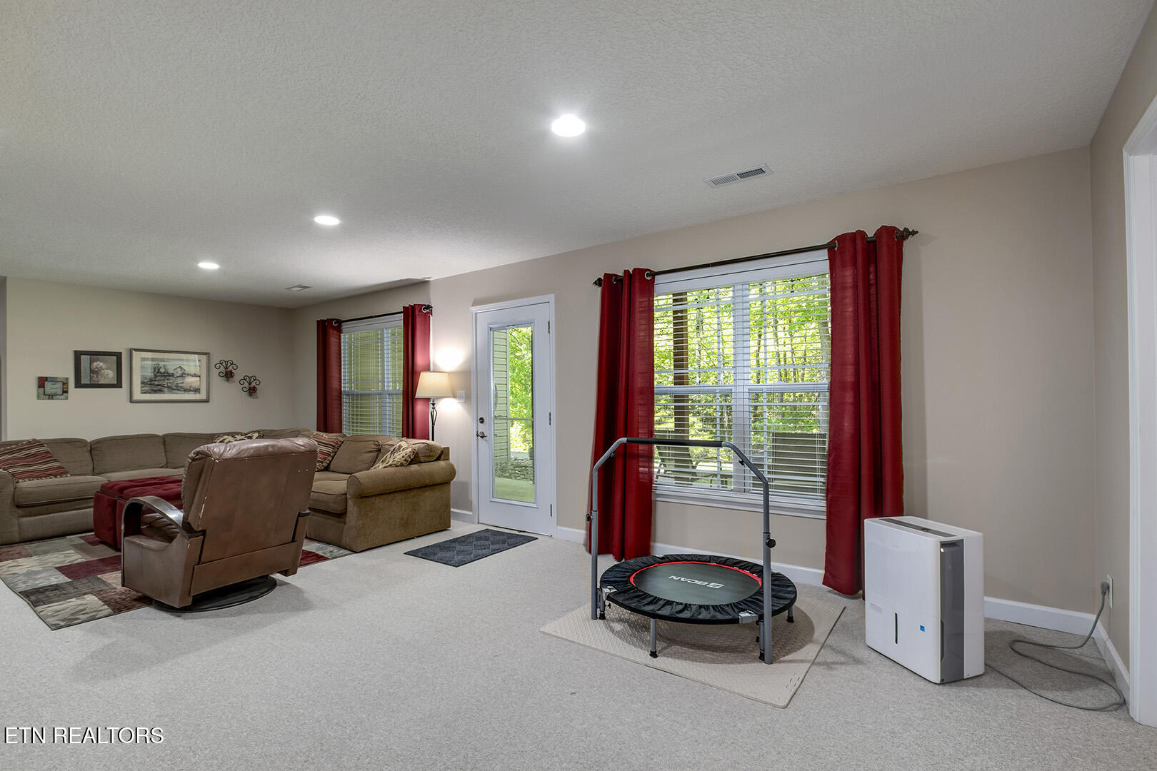 309 Oostanali Circle Loudon TN 37774