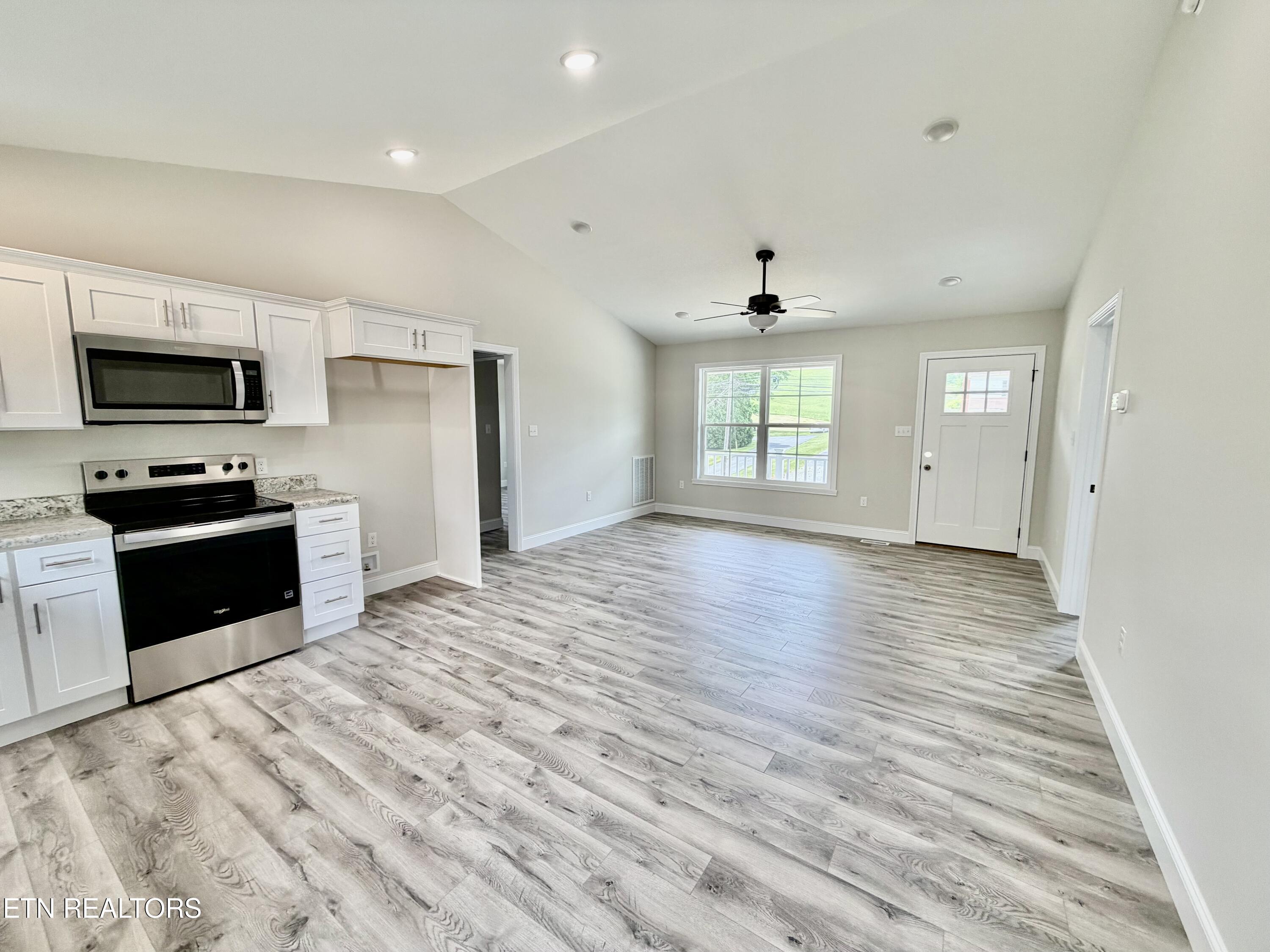 160 Dogwood Heights Drive Tazewell TN 37879