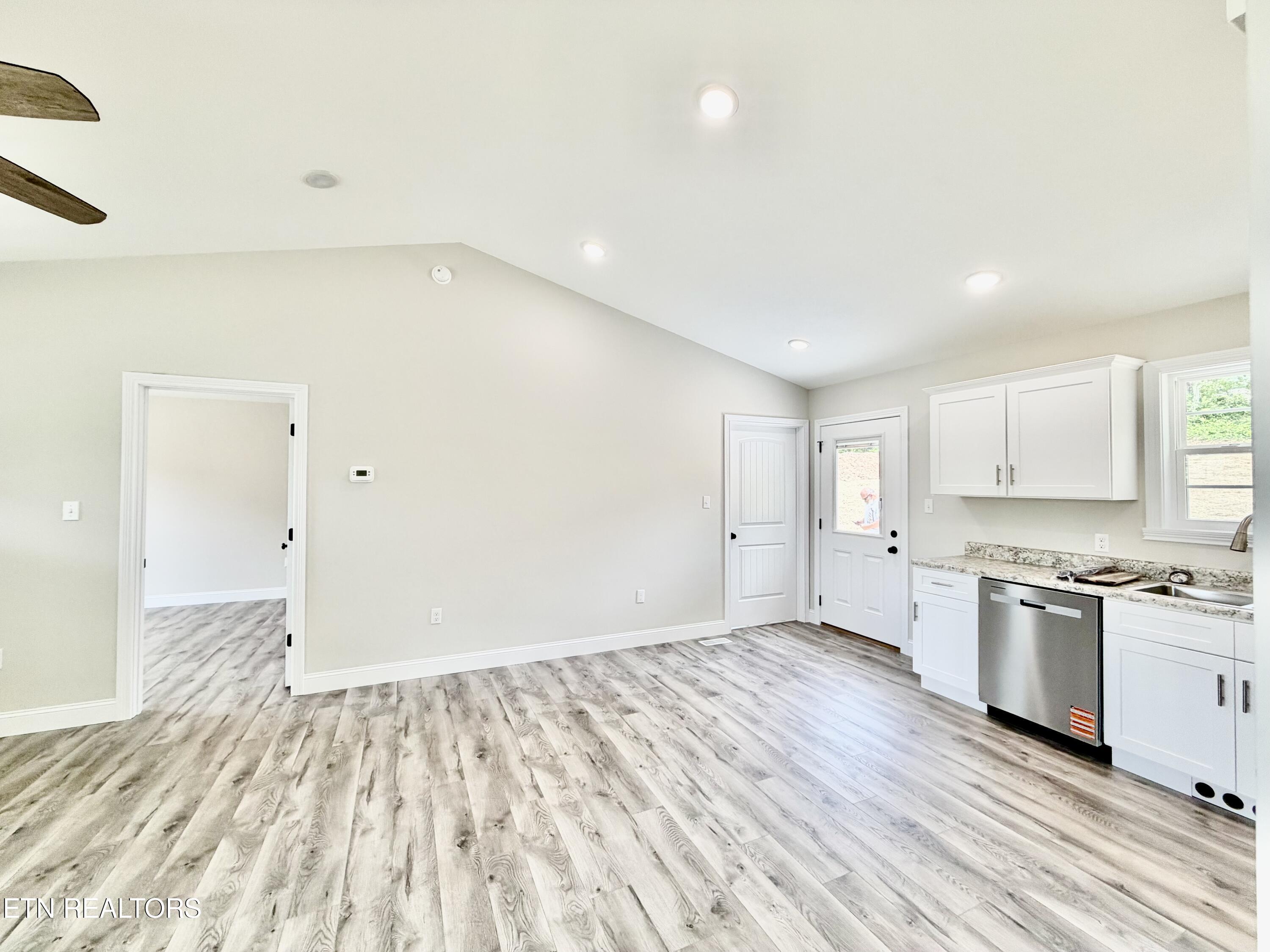 160 Dogwood Heights Drive Tazewell TN 37879