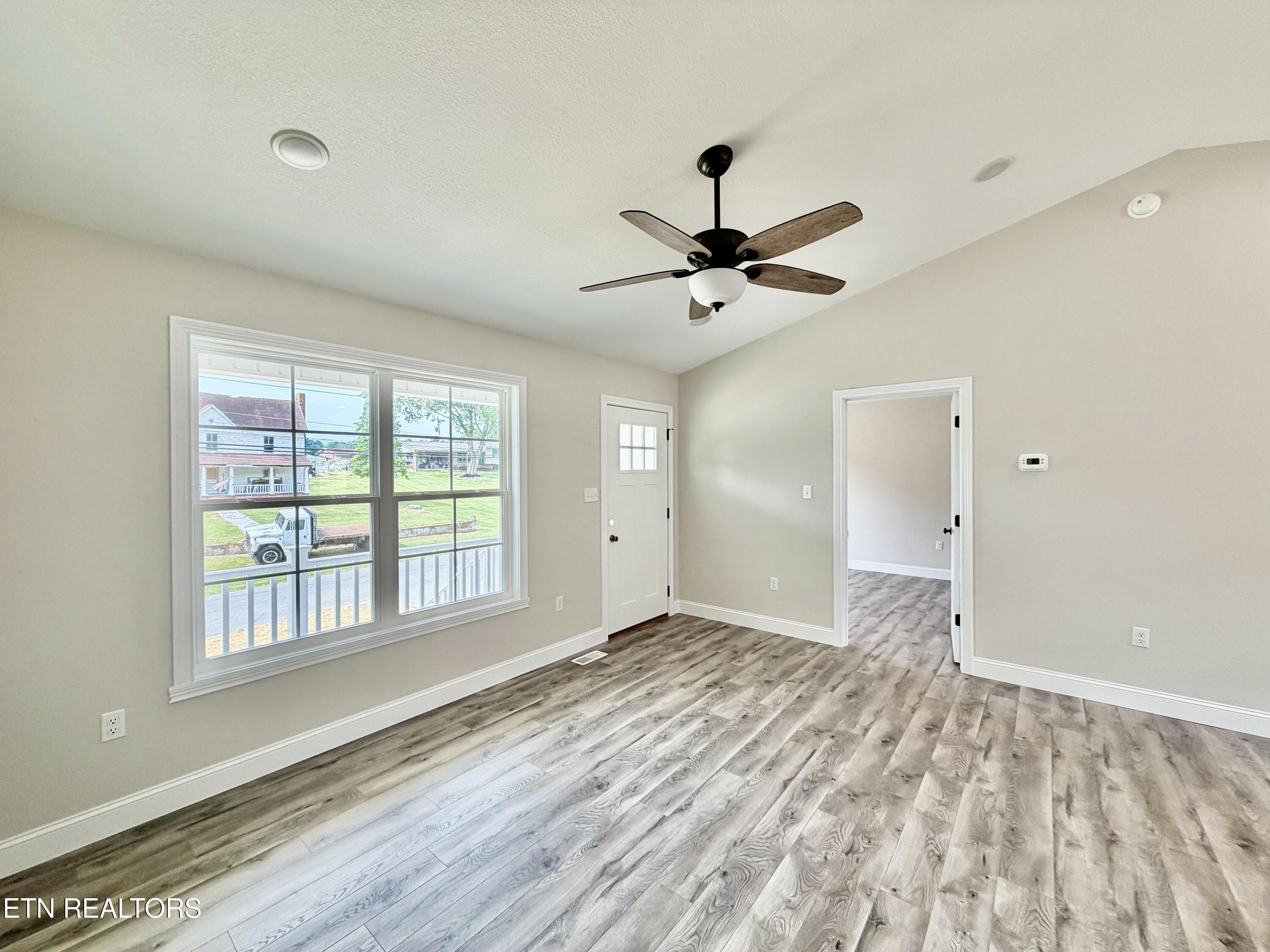 160 Dogwood Heights Drive Tazewell TN 37879
