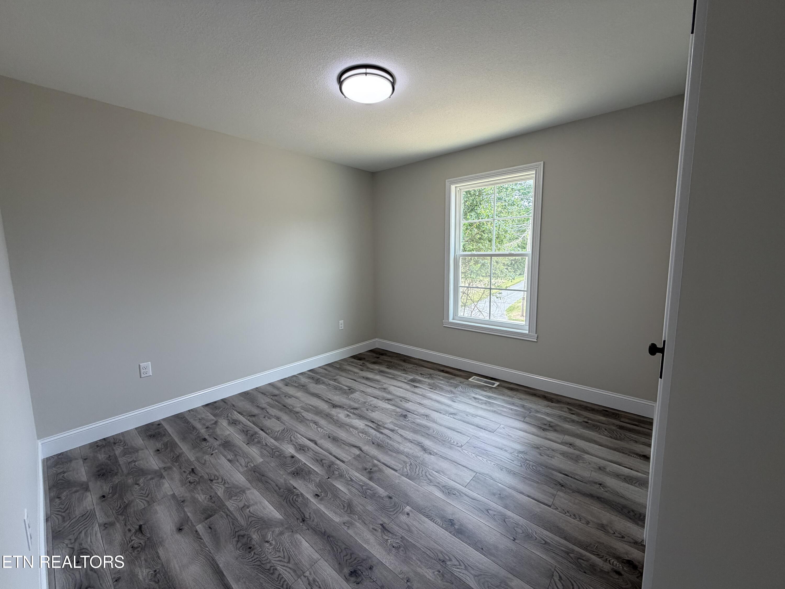 160 Dogwood Heights Drive Tazewell TN 37879