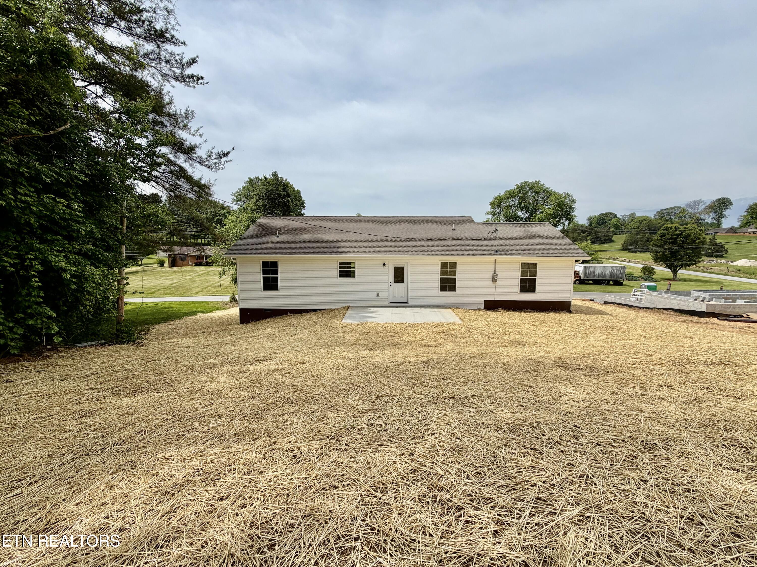 160 Dogwood Heights Drive Tazewell TN 37879
