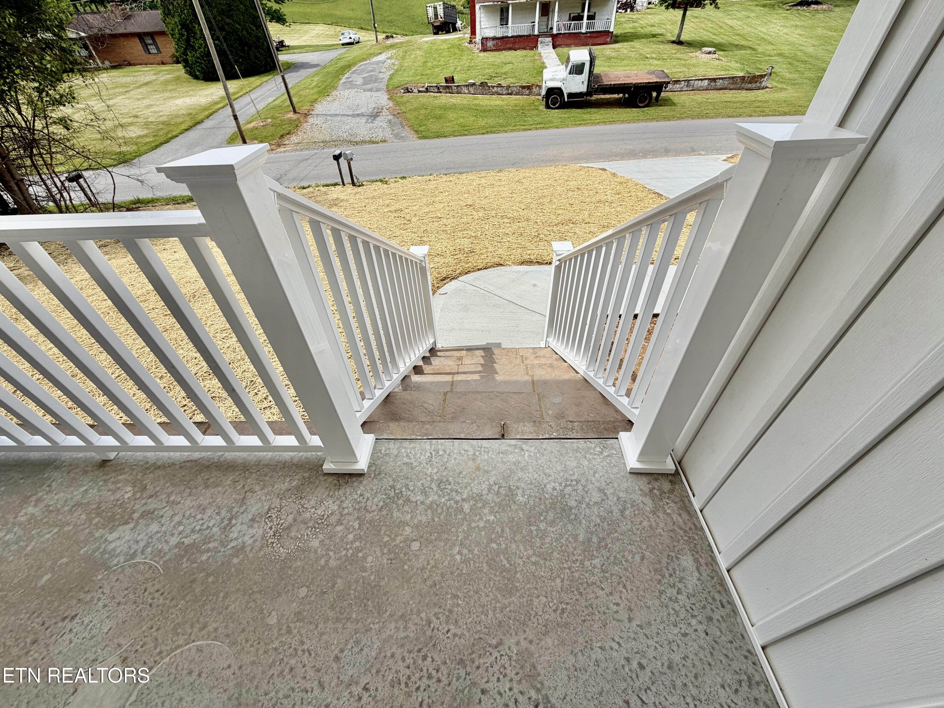 160 Dogwood Heights Drive Tazewell TN 37879