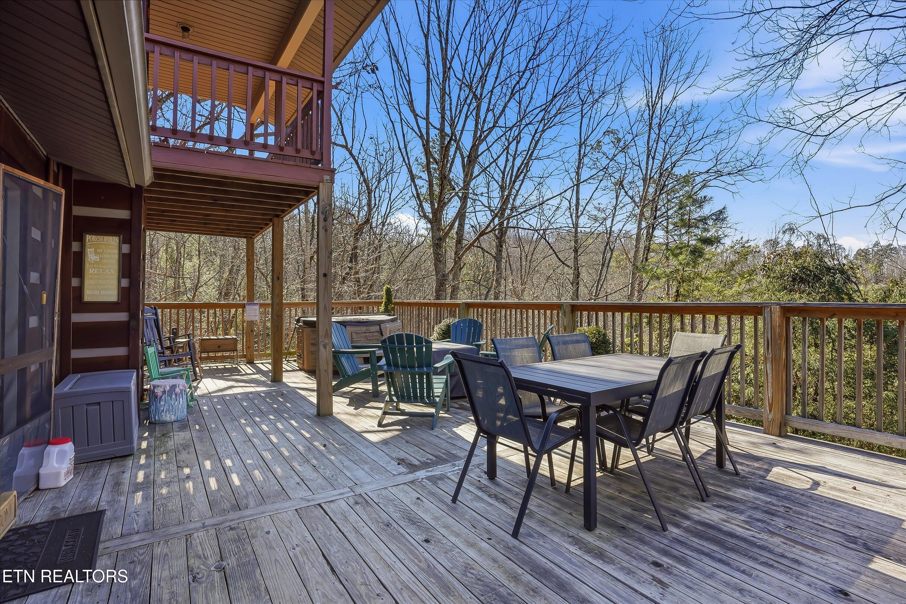 1815 Taylor Way Sevierville TN 37876