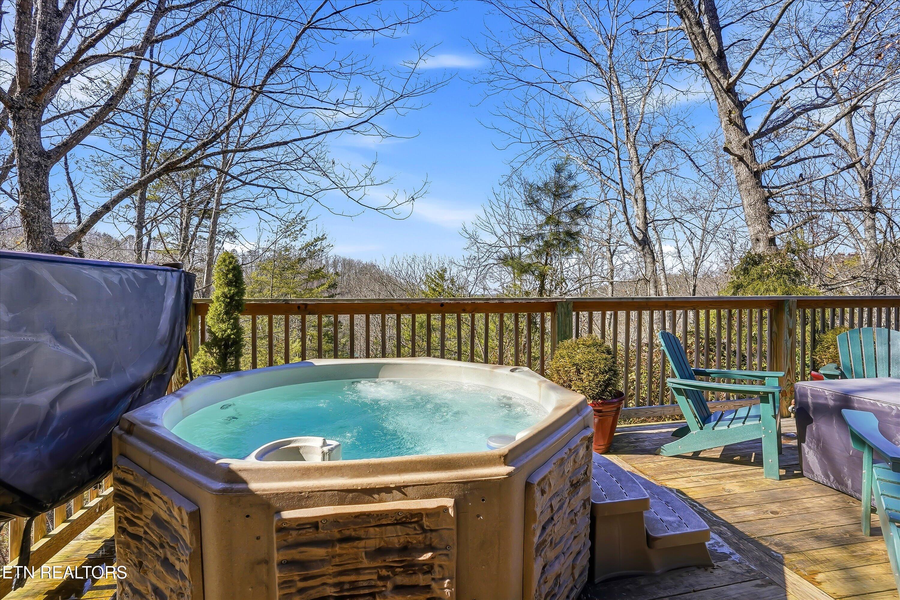 1815 Taylor Way Sevierville TN 37876