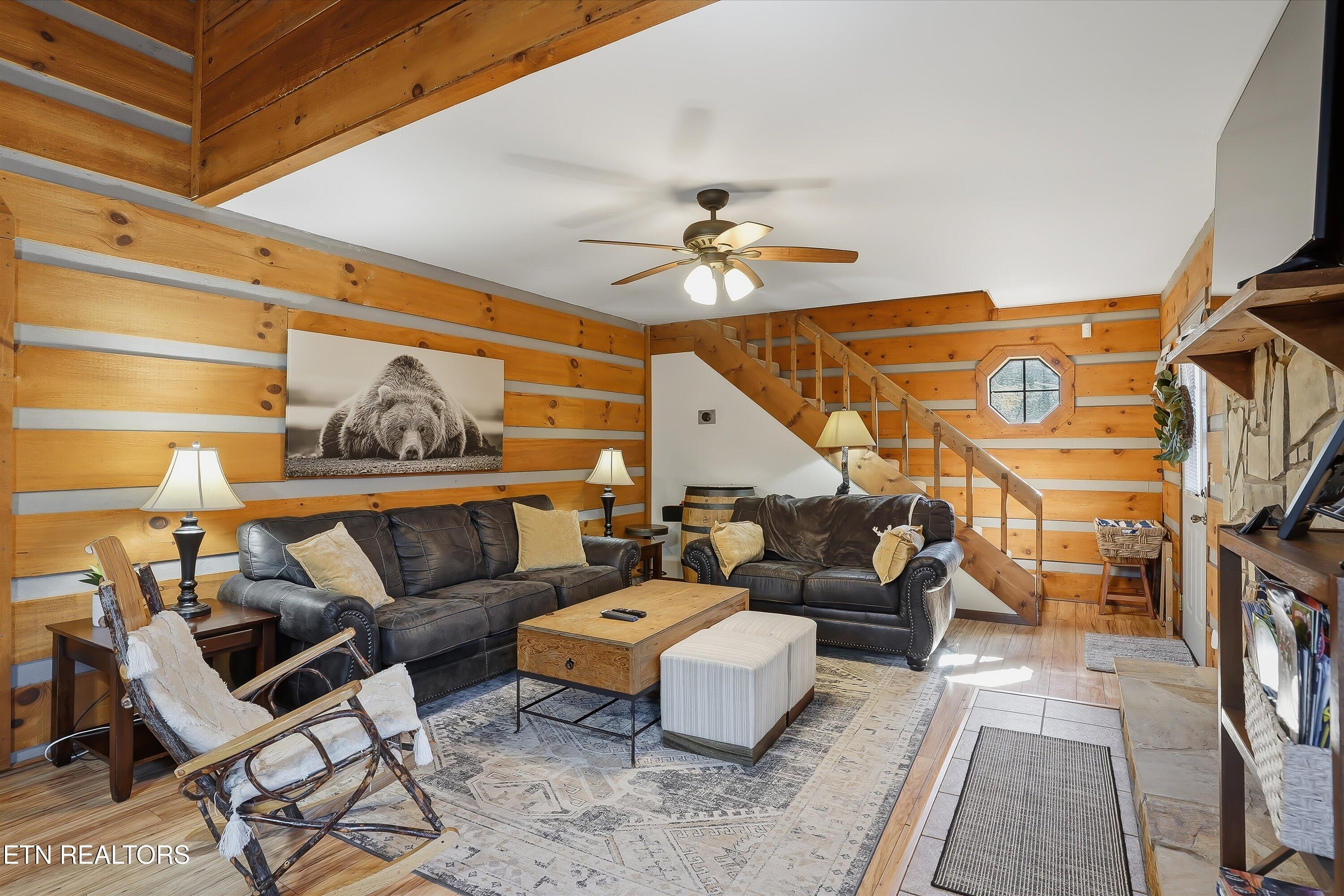 1815 Taylor Way Sevierville TN 37876