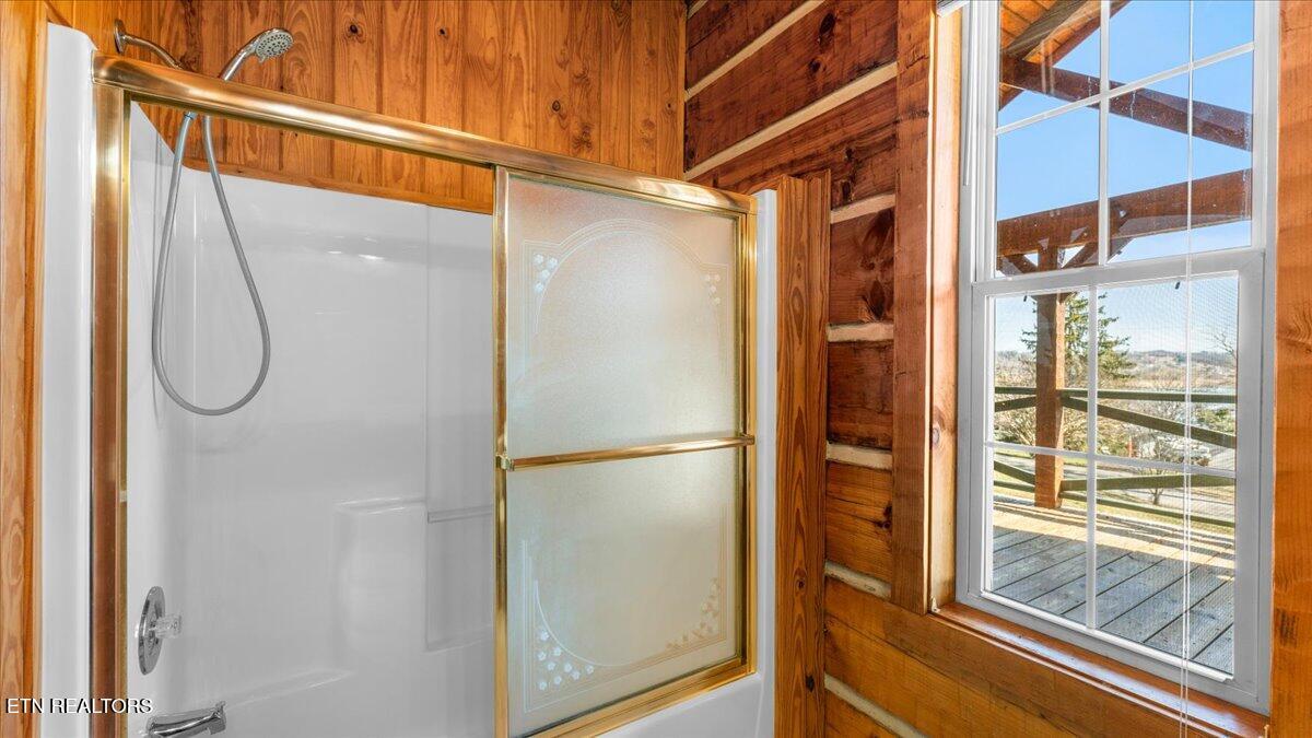 1793 Cherokee Drive Bean Station TN 37708