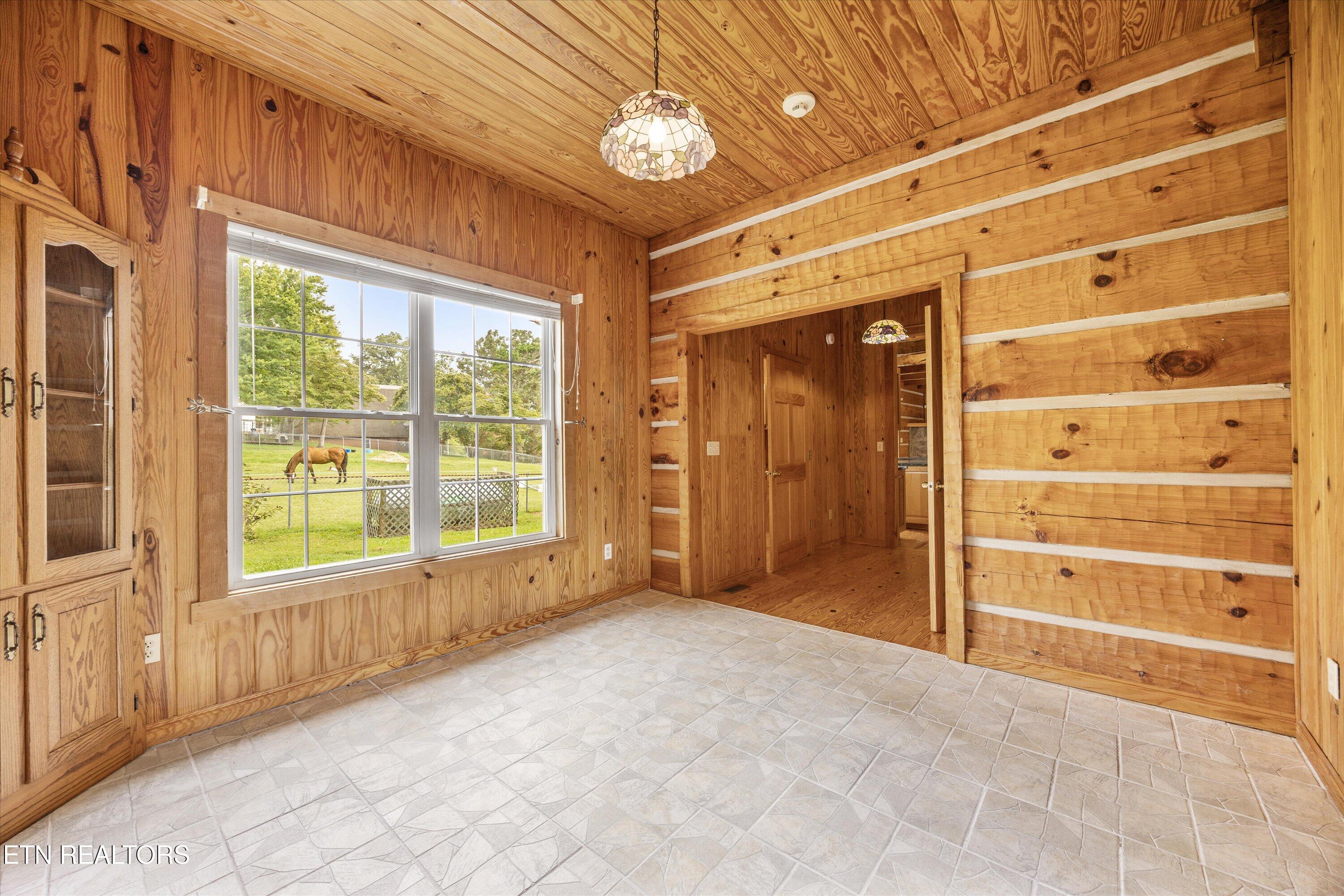 1793 Cherokee Drive Bean Station TN 37708