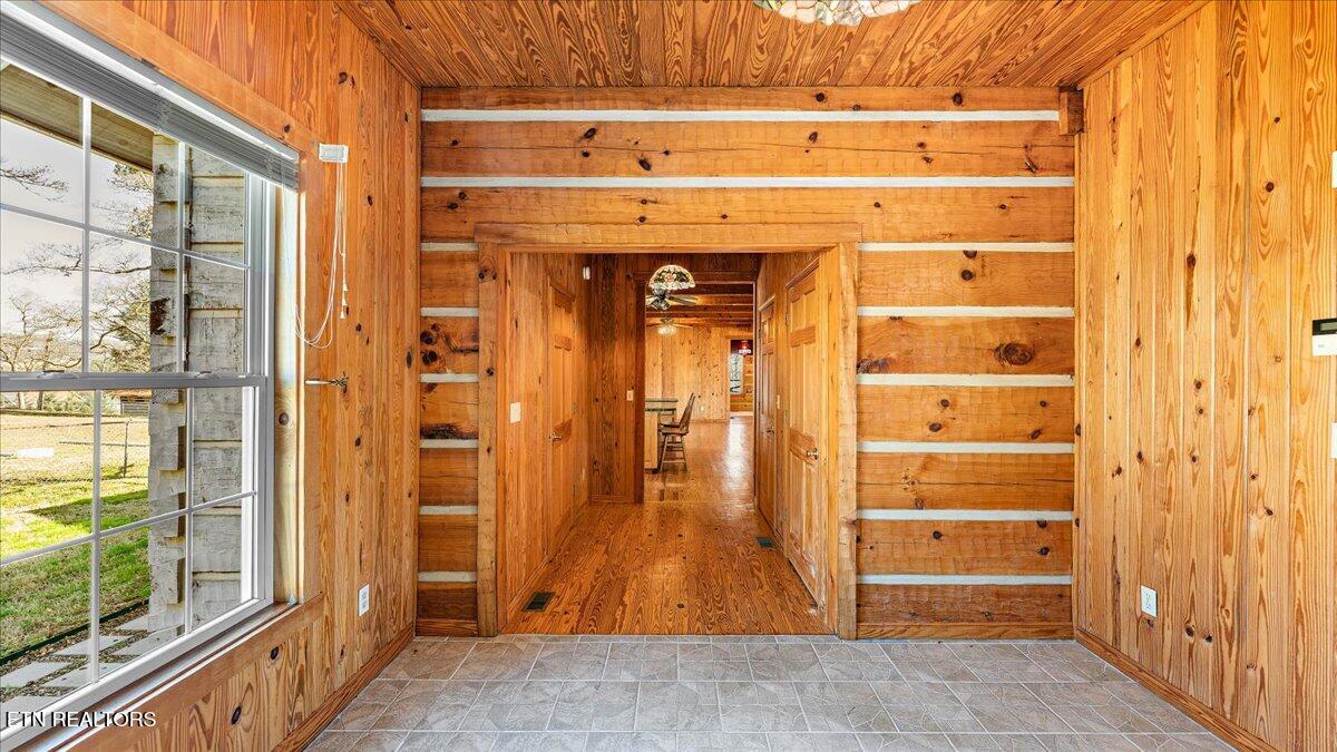 1793 Cherokee Drive Bean Station TN 37708