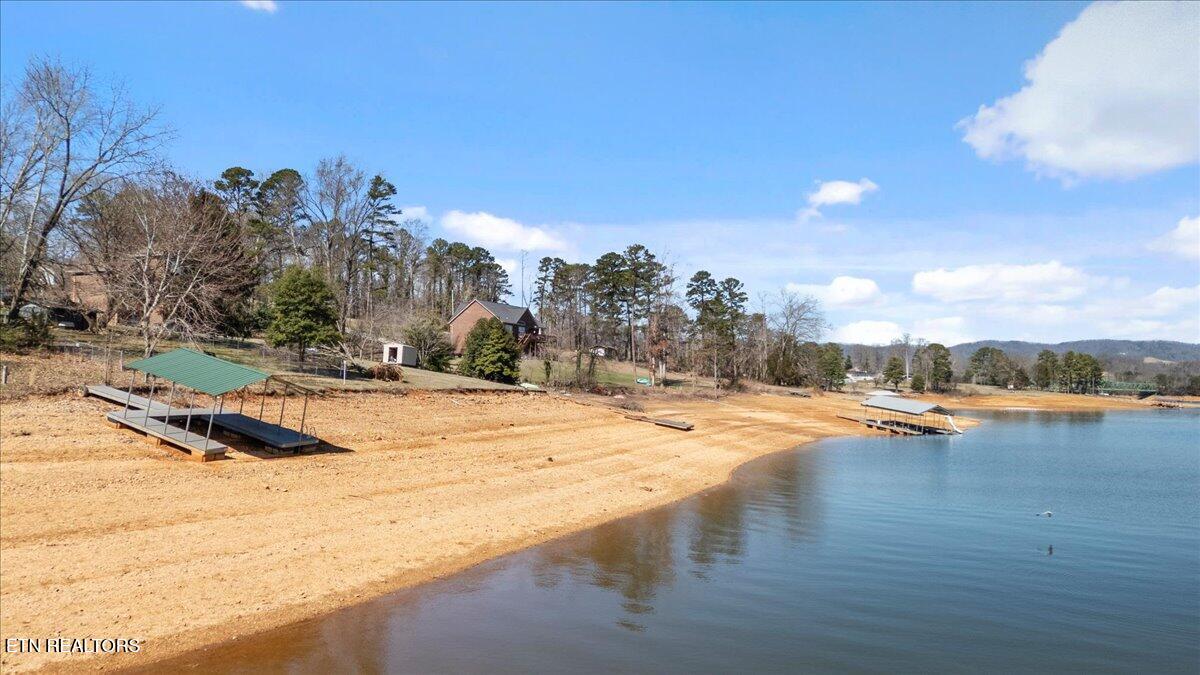 1793 Cherokee Drive Bean Station TN 37708