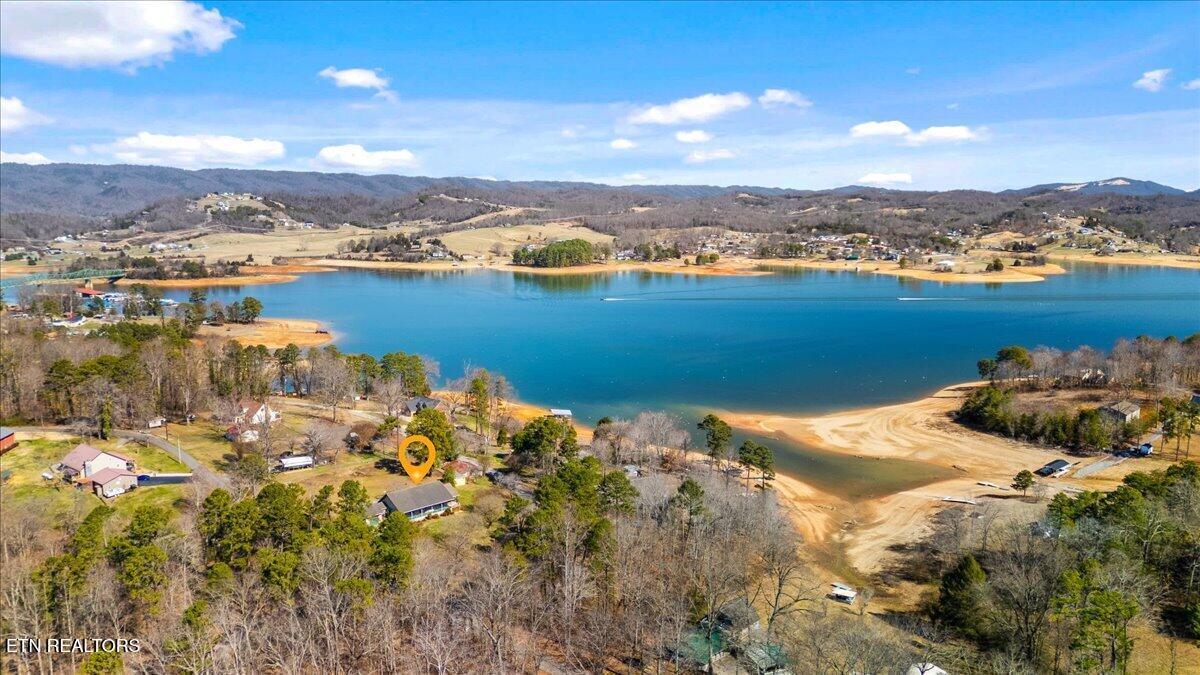 1793 Cherokee Drive Bean Station TN 37708