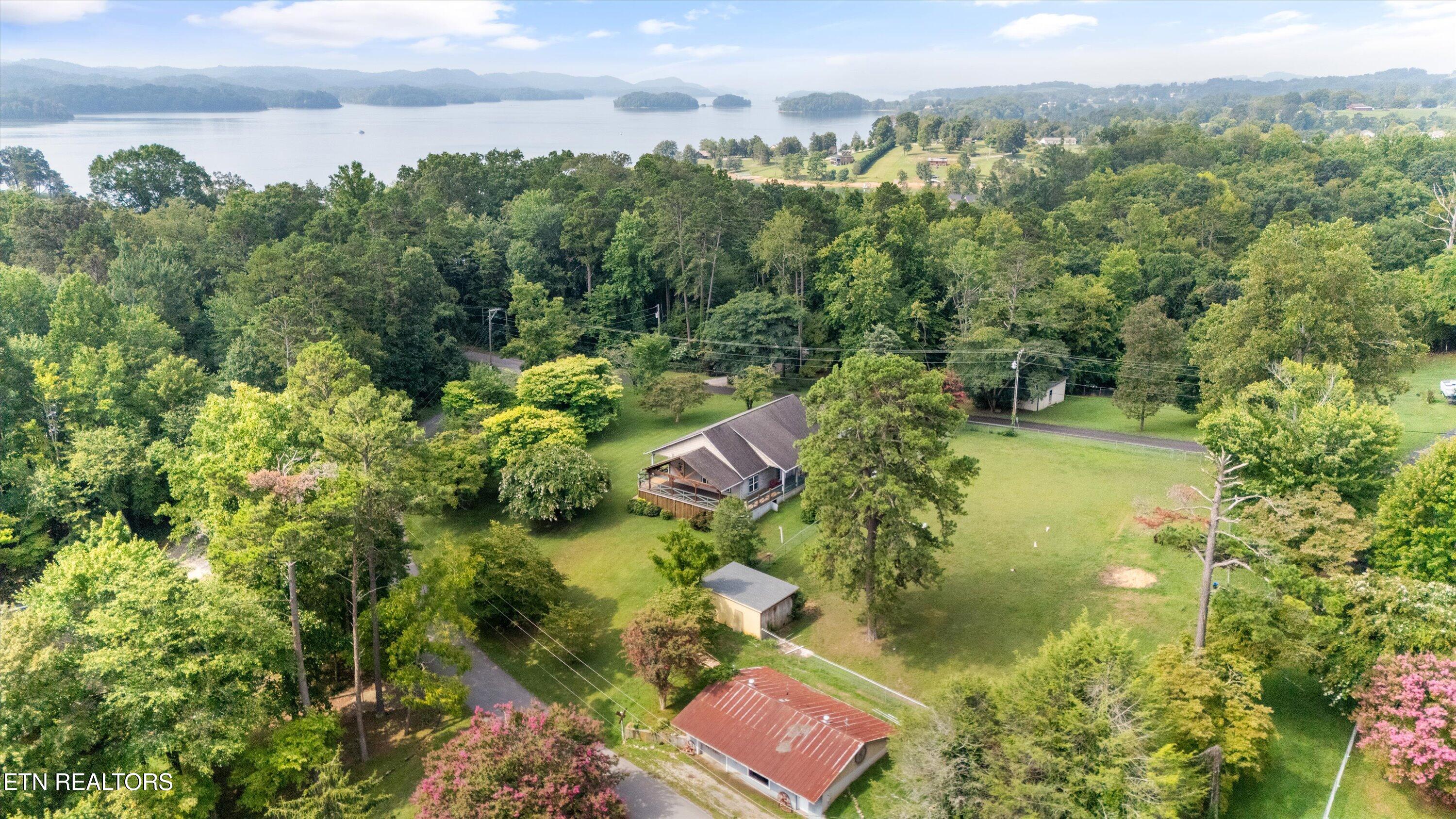 1793 Cherokee Drive Bean Station TN 37708