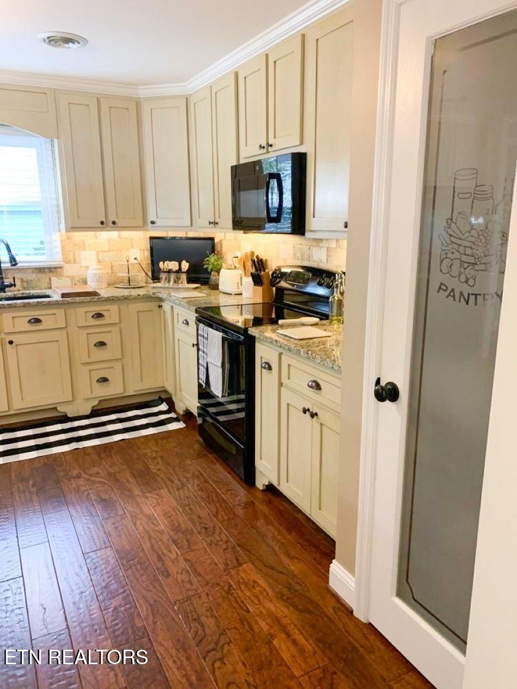 1506 Secretariat Boulevard Knoxville TN 37931