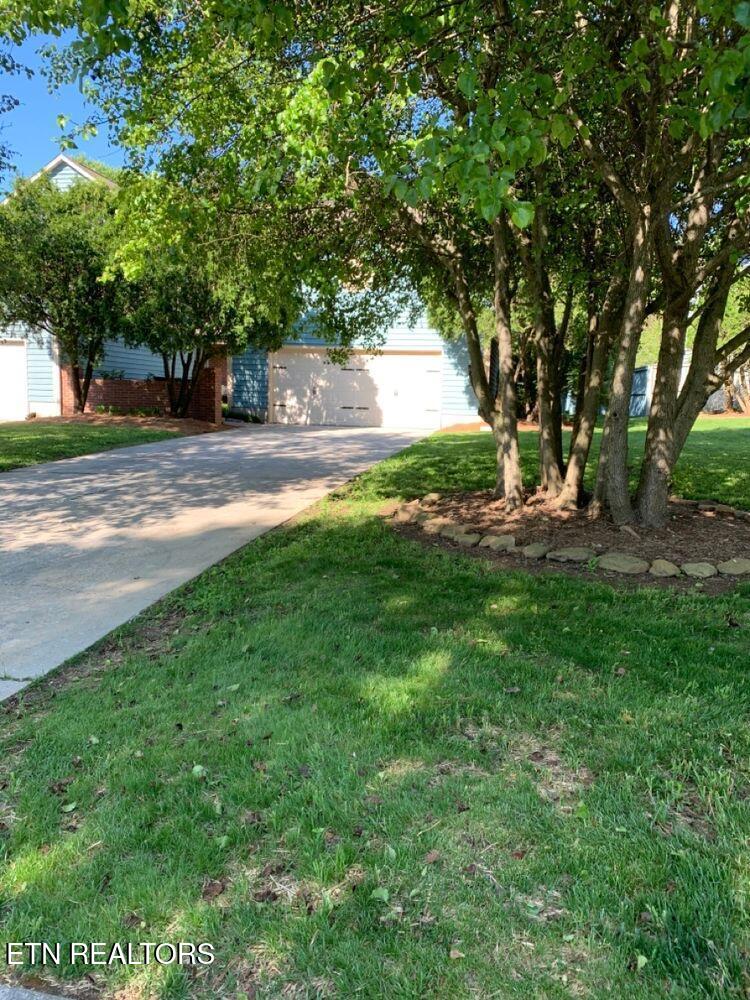 1506 Secretariat Boulevard Knoxville TN 37931