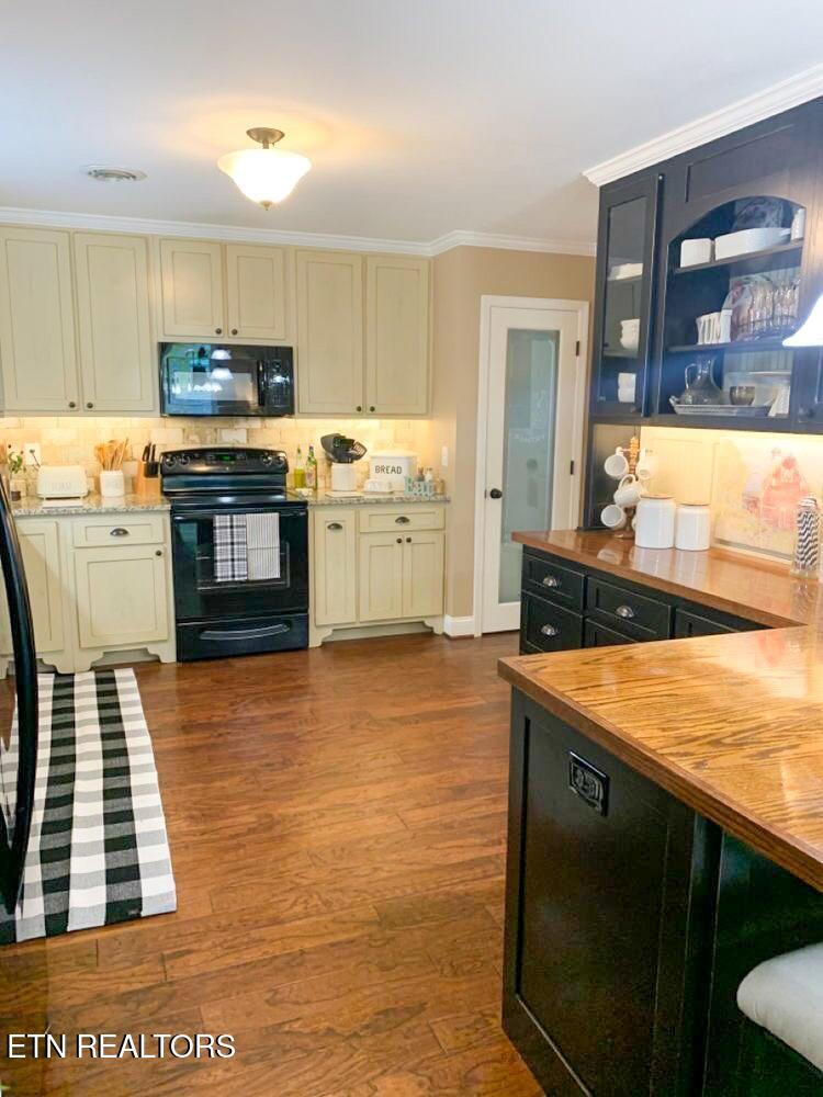 1506 Secretariat Boulevard Knoxville TN 37931