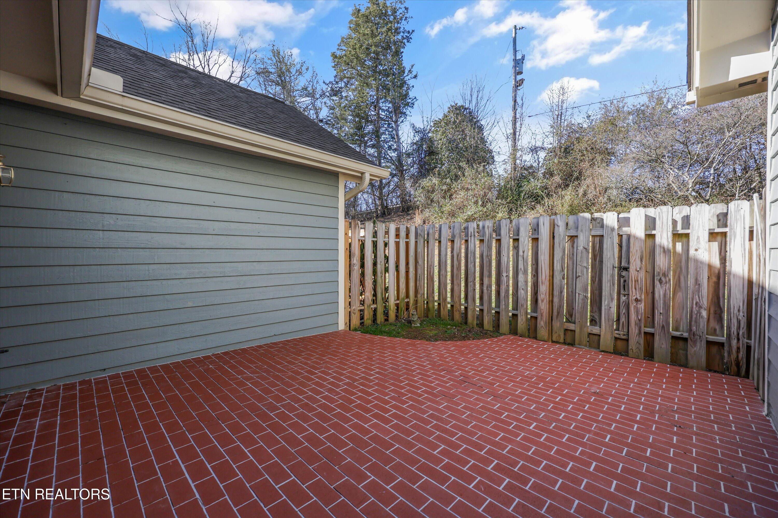 9165 Wesley Place Knoxville TN 37922