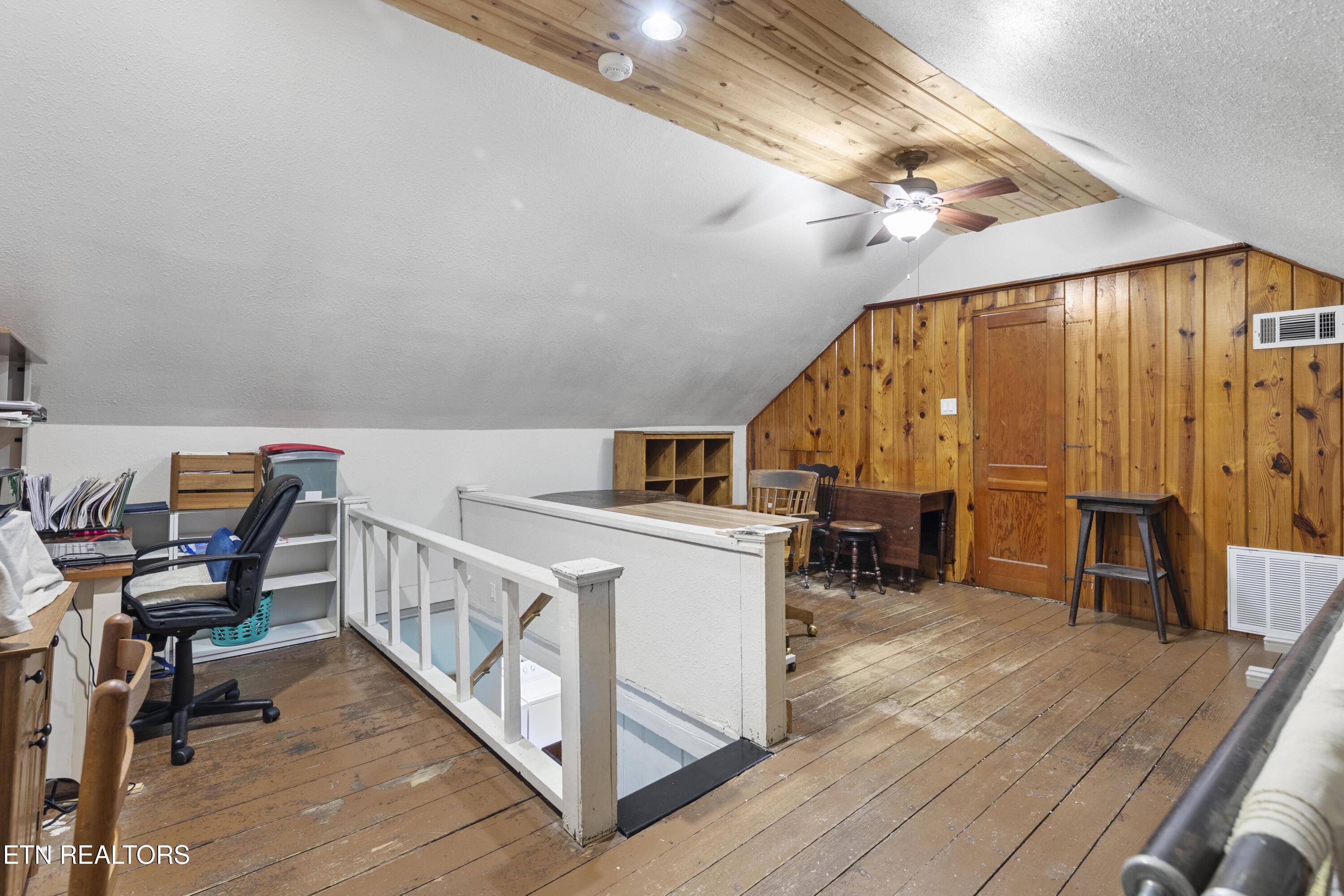 421 E Brushy Valley Drive Powell TN 37849