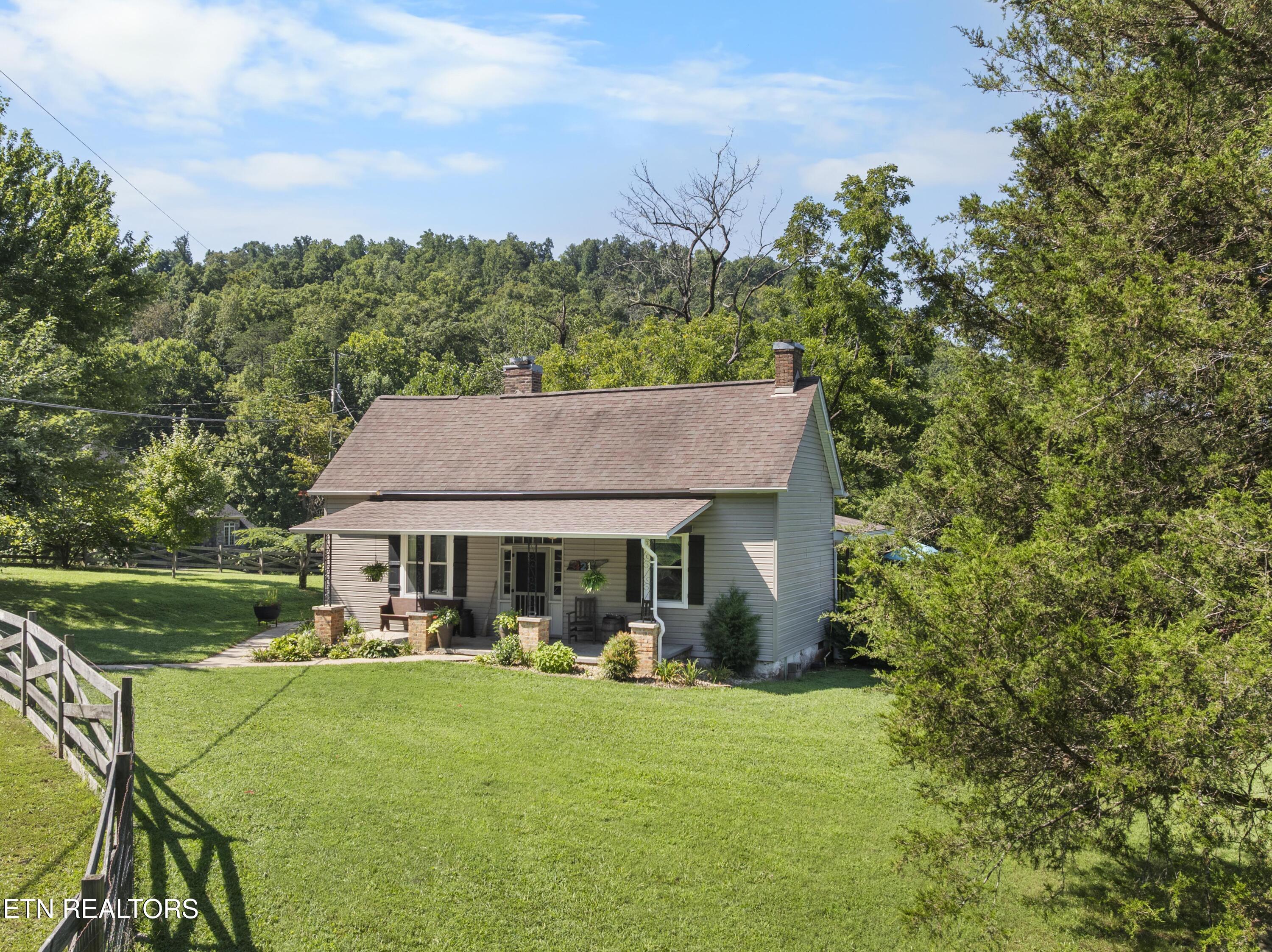 421 E Brushy Valley Drive Powell TN 37849