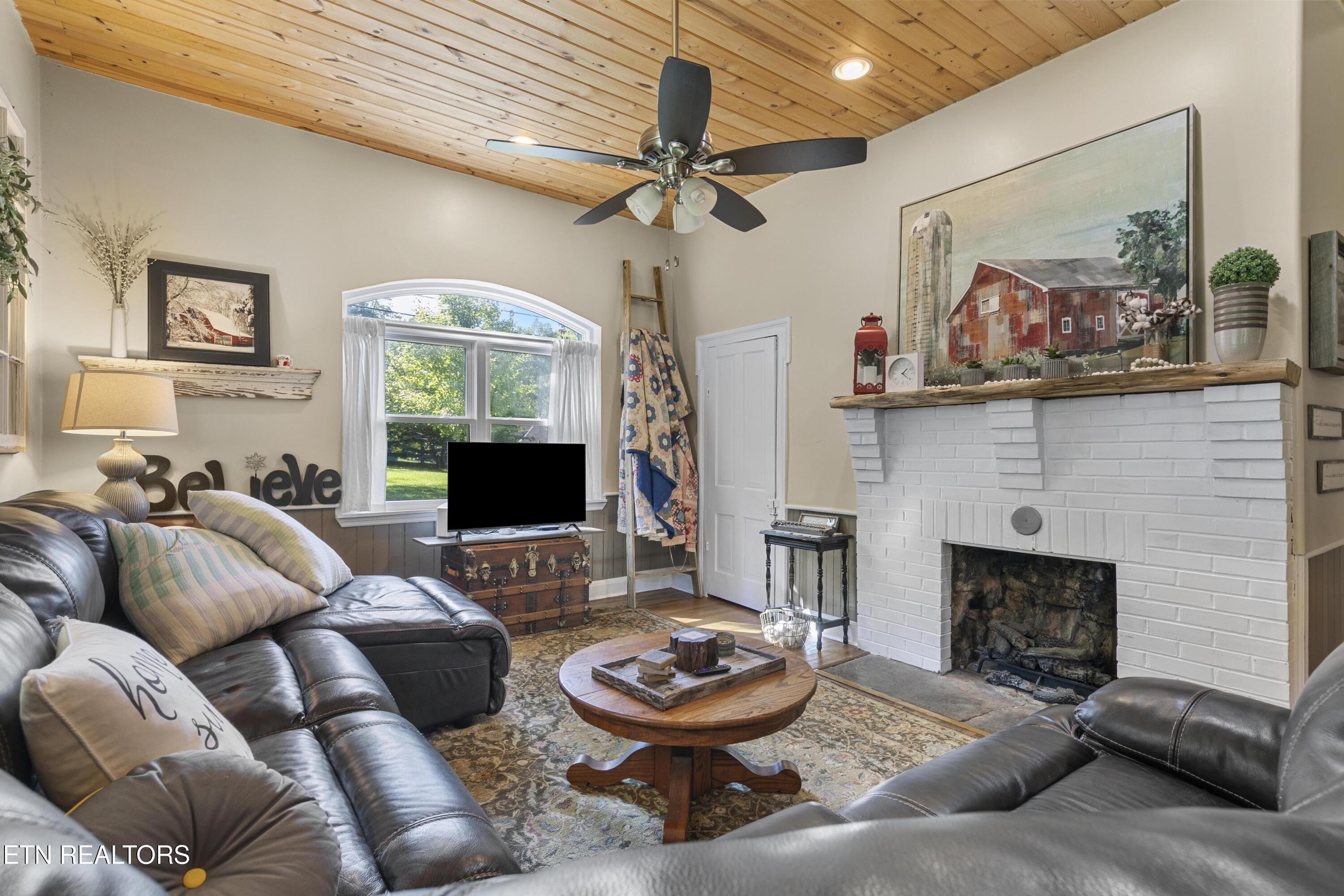 421 E Brushy Valley Drive Powell TN 37849