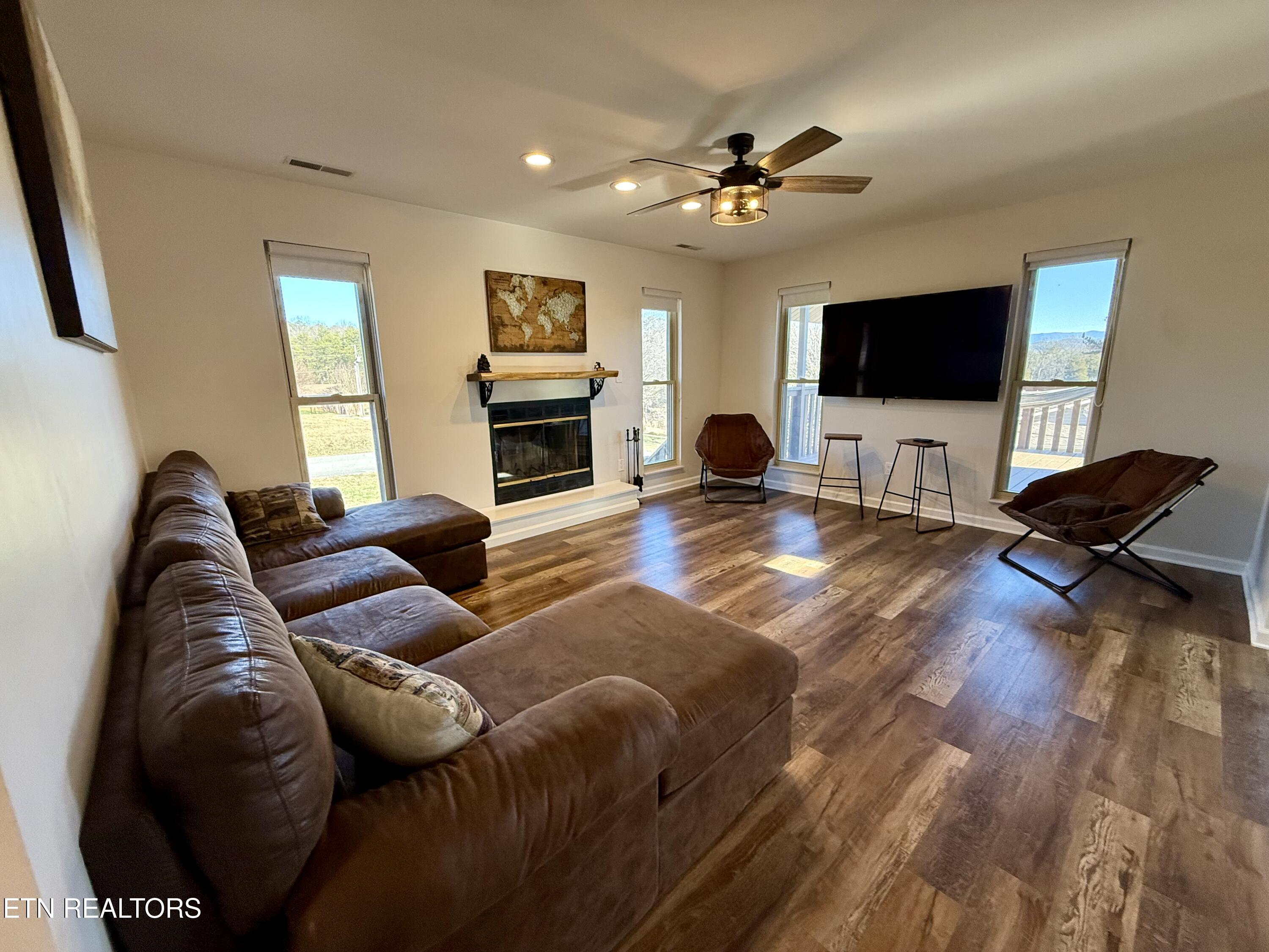 444 Connatser Lane Sevierville TN 37876