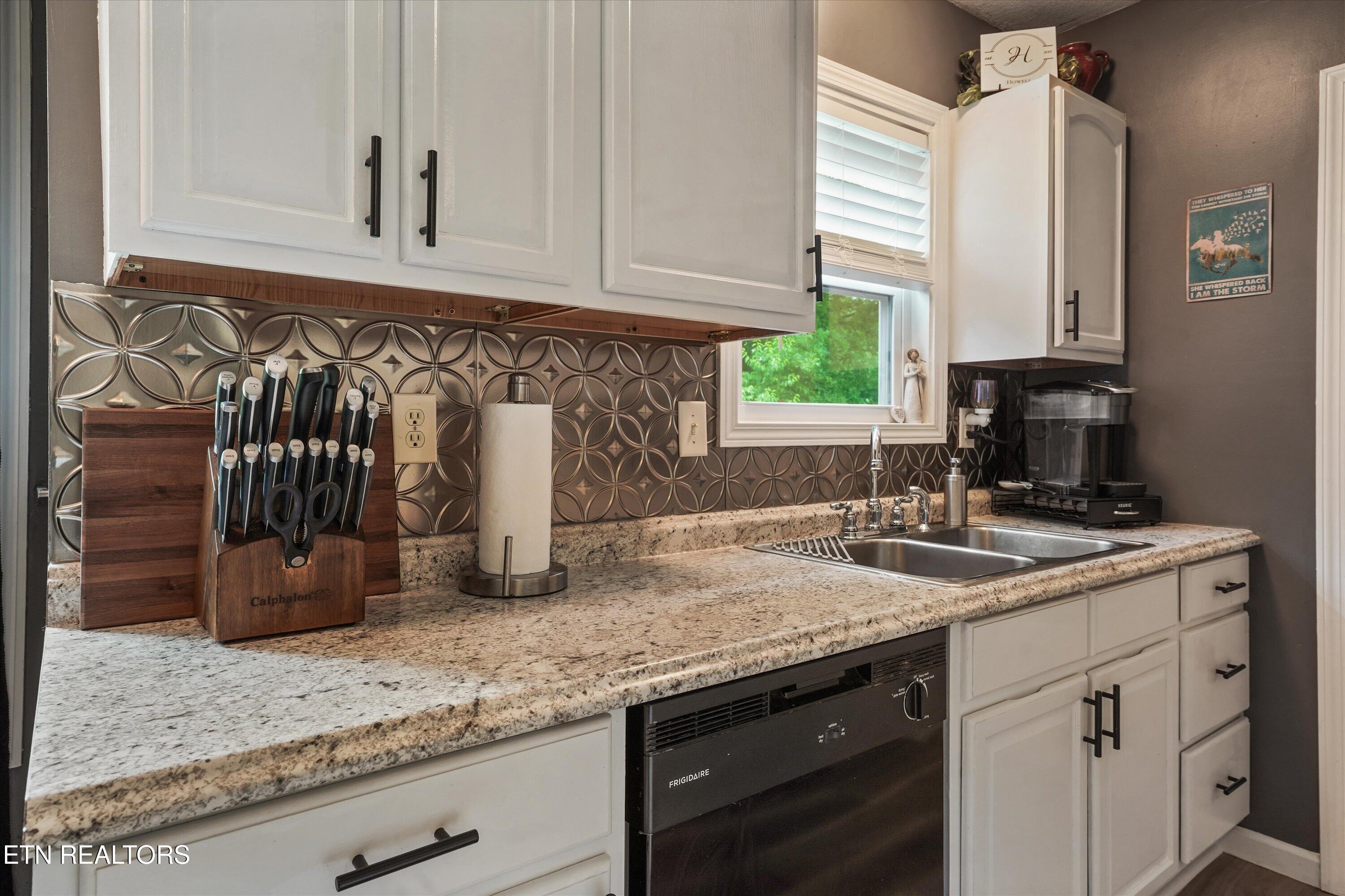 1409 Monroe Avenue Maryville TN 37804