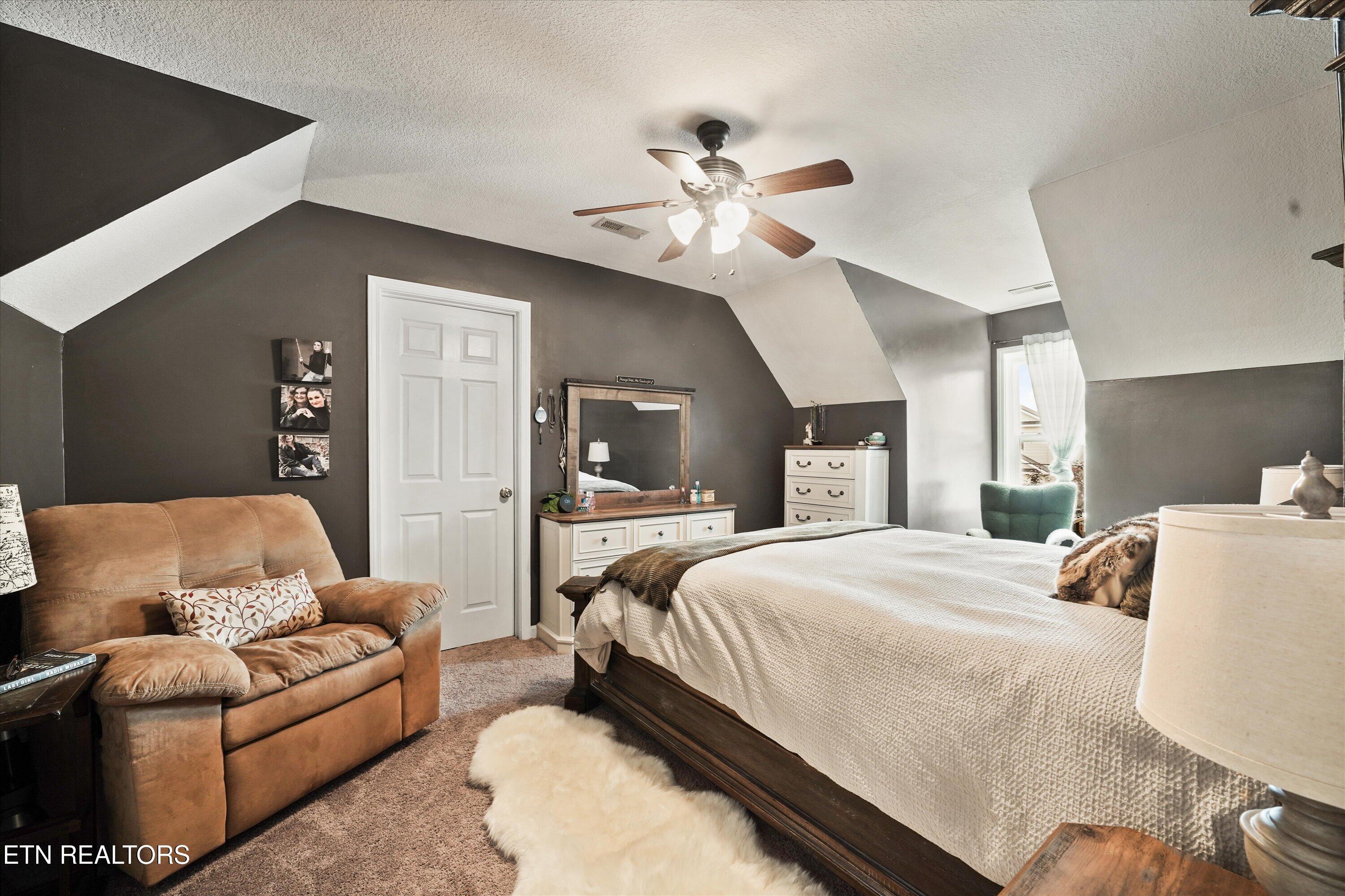 1409 Monroe Avenue Maryville TN 37804