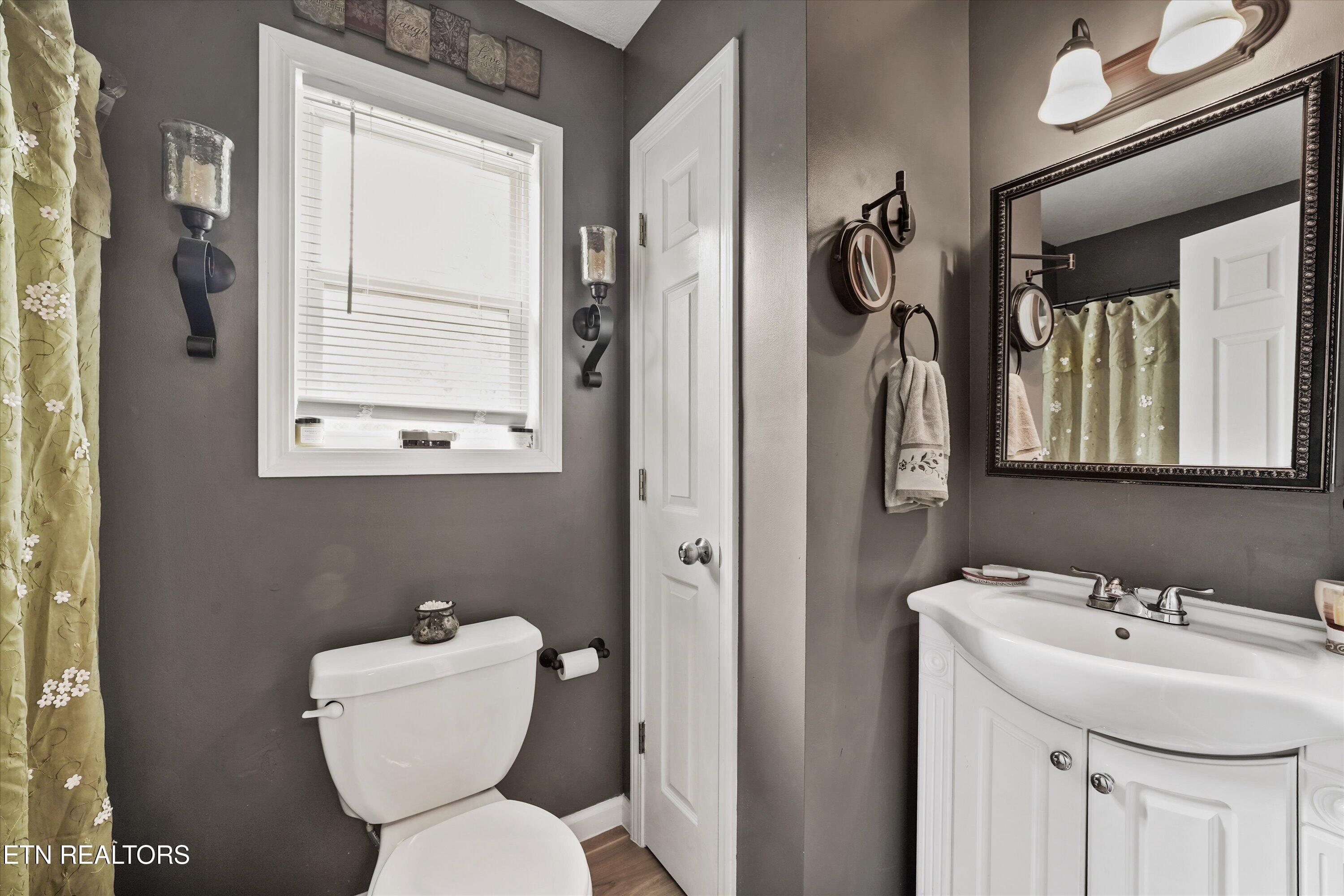 1409 Monroe Avenue Maryville TN 37804