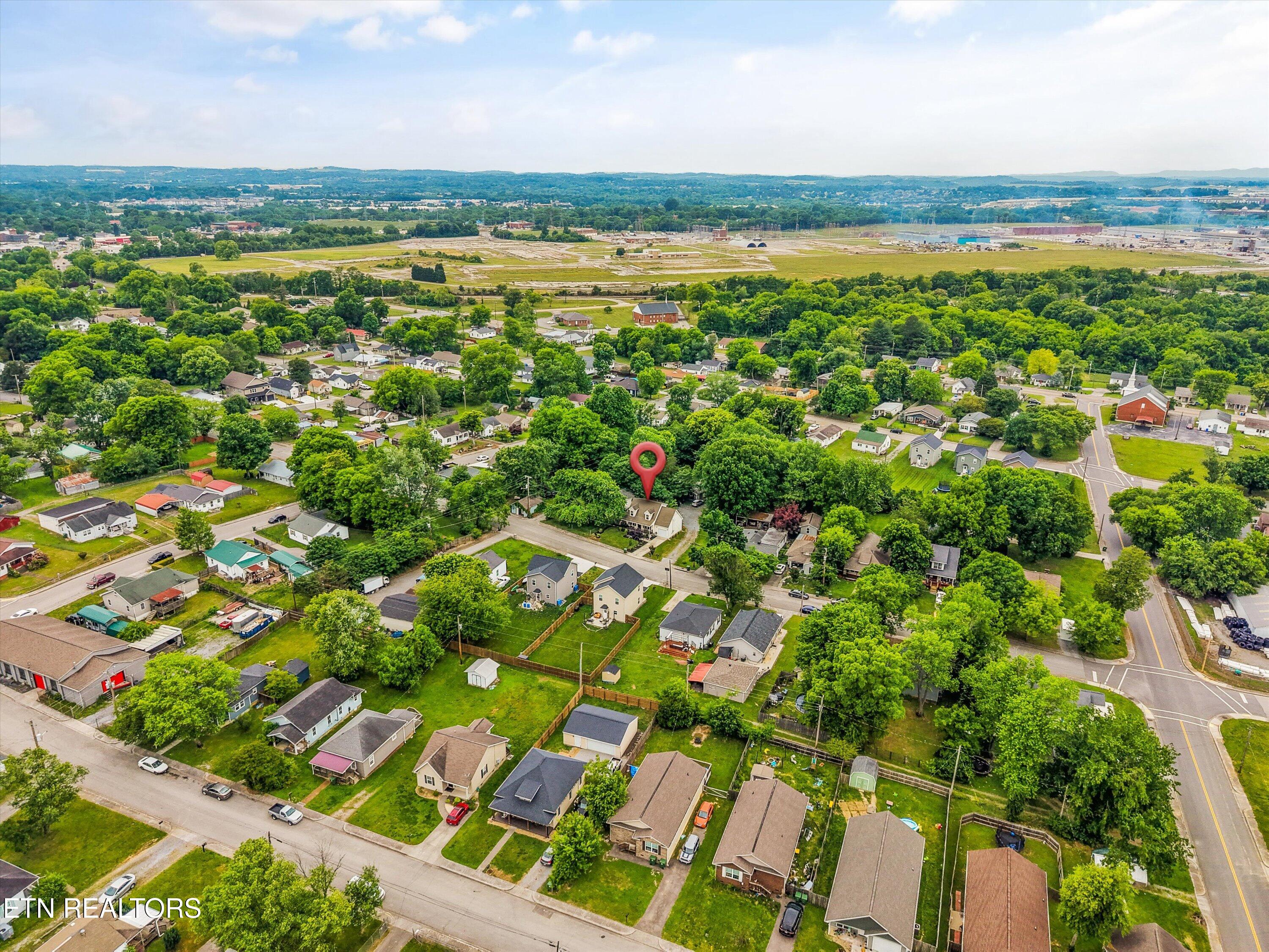 1409 Monroe Avenue Maryville TN 37804