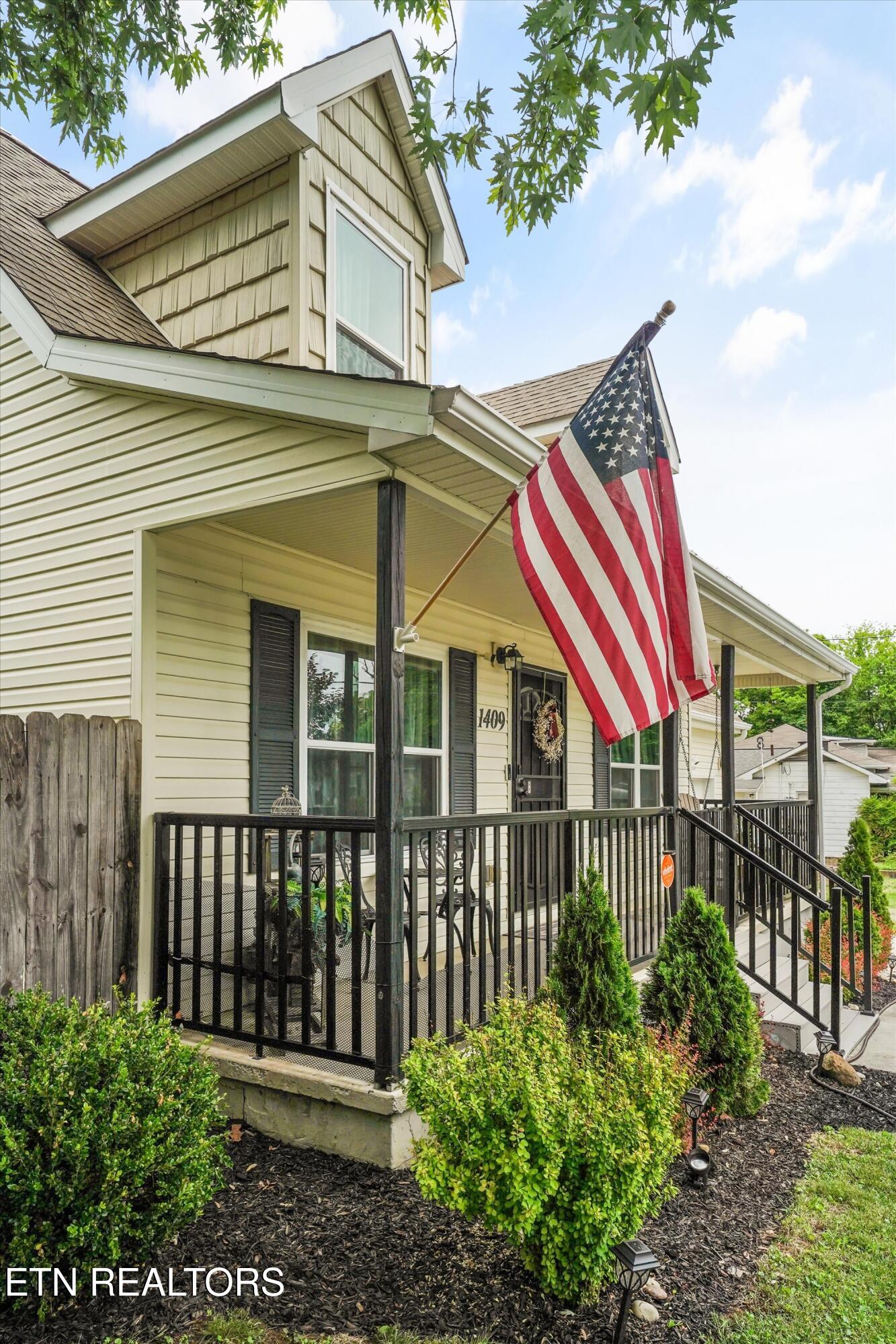 1409 Monroe Avenue Maryville TN 37804