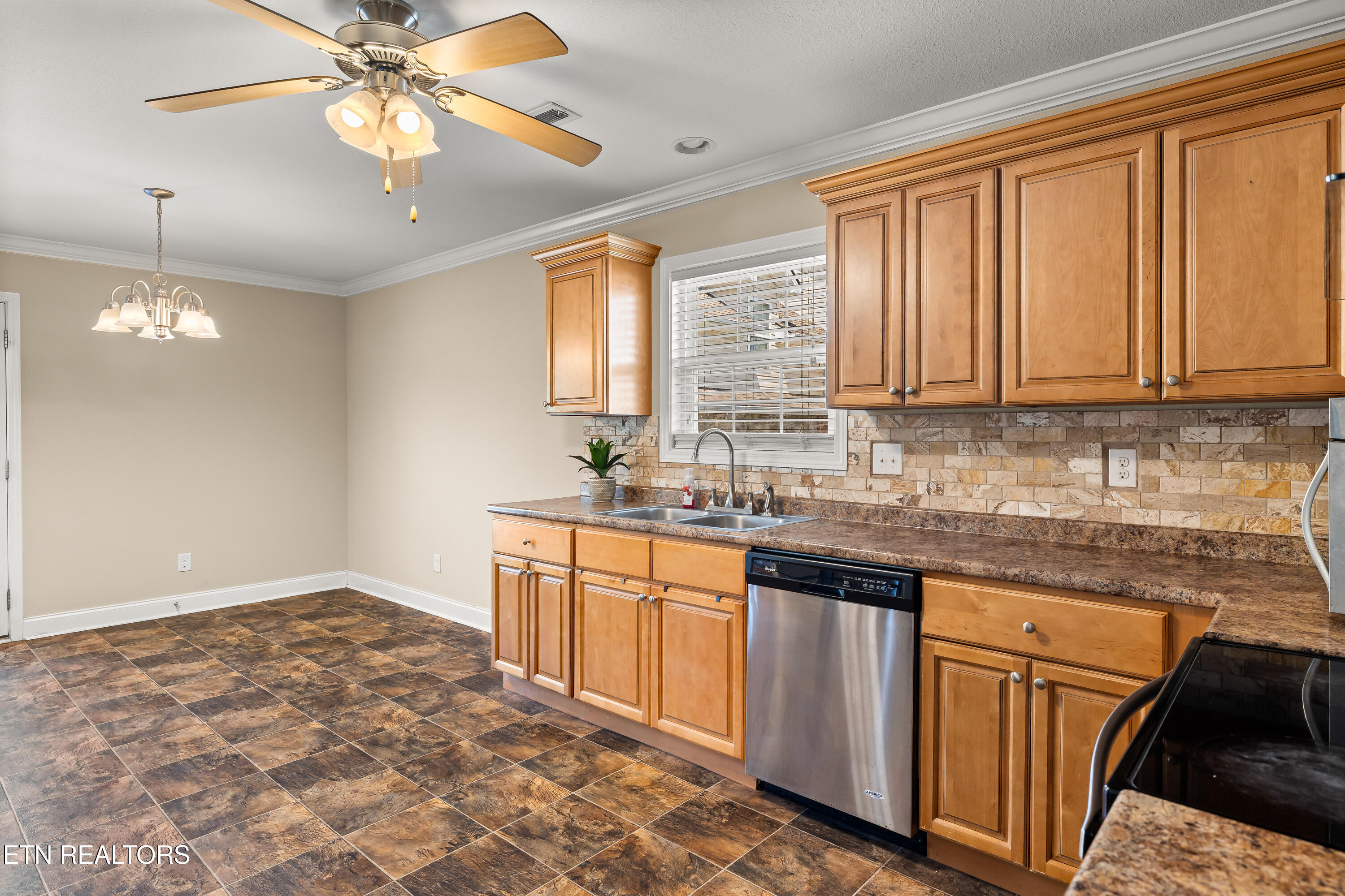1131 Cherbourg Drive Maryville TN 37801