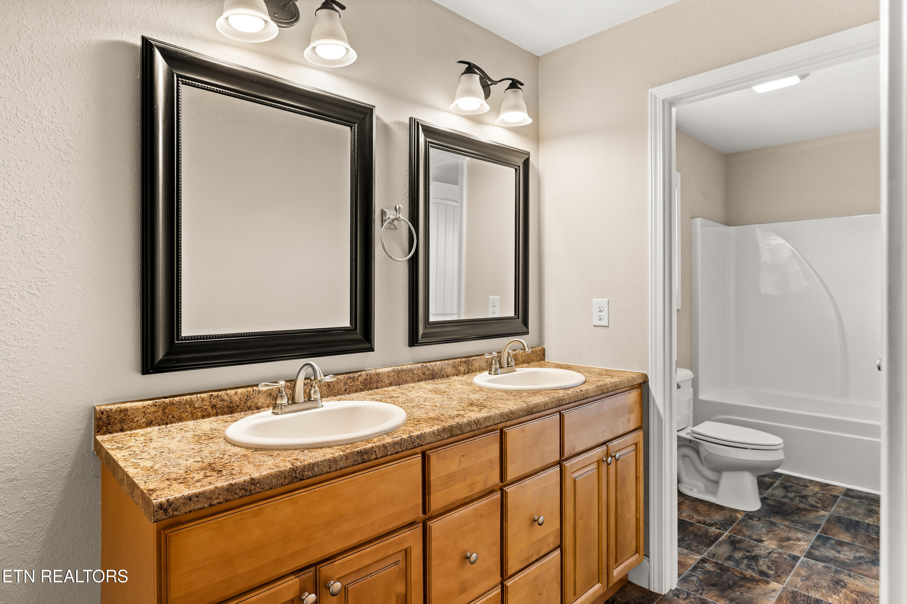 1131 Cherbourg Drive Maryville TN 37801