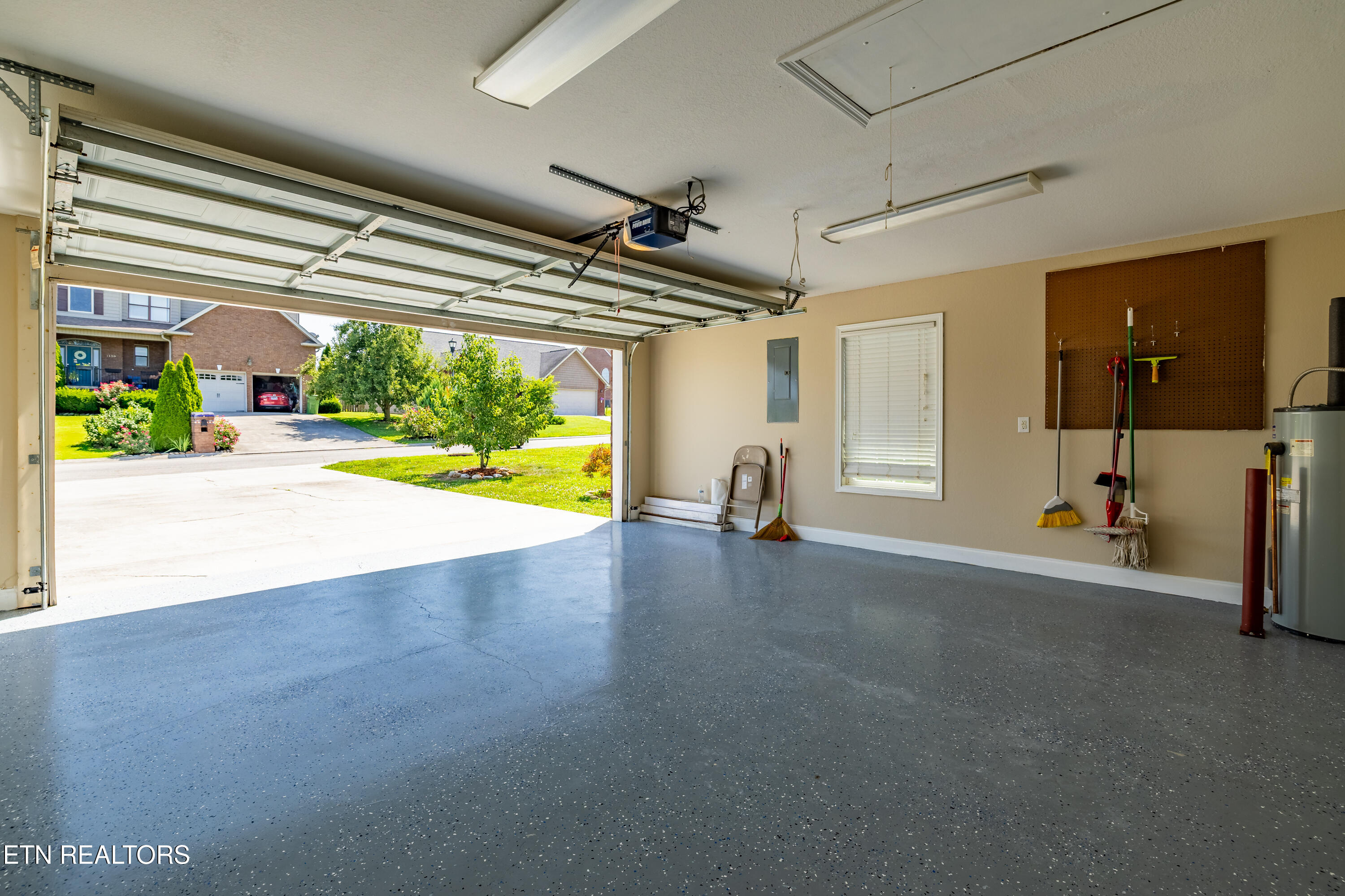 1131 Cherbourg Drive Maryville TN 37801