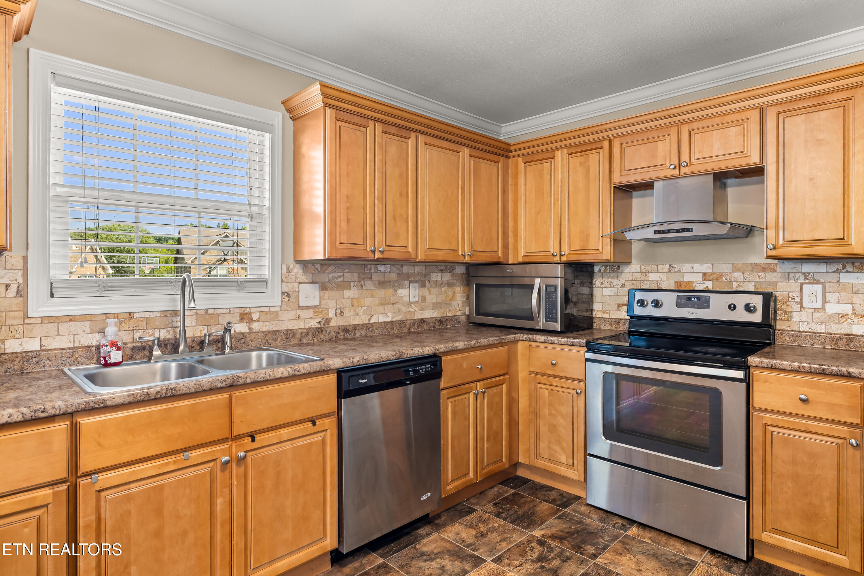 1131 Cherbourg Drive Maryville TN 37801