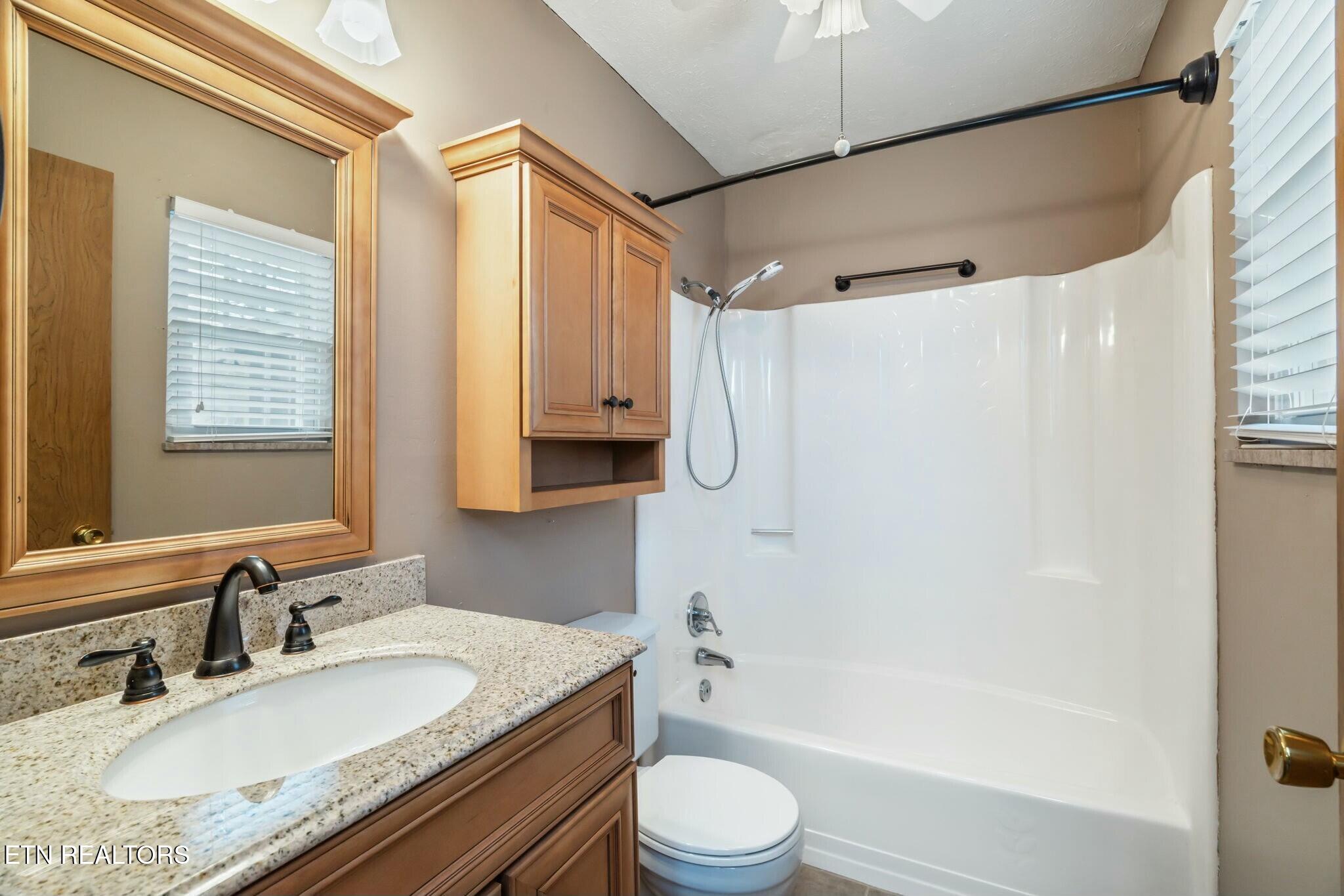 409 Cash Road Knoxville TN 37924