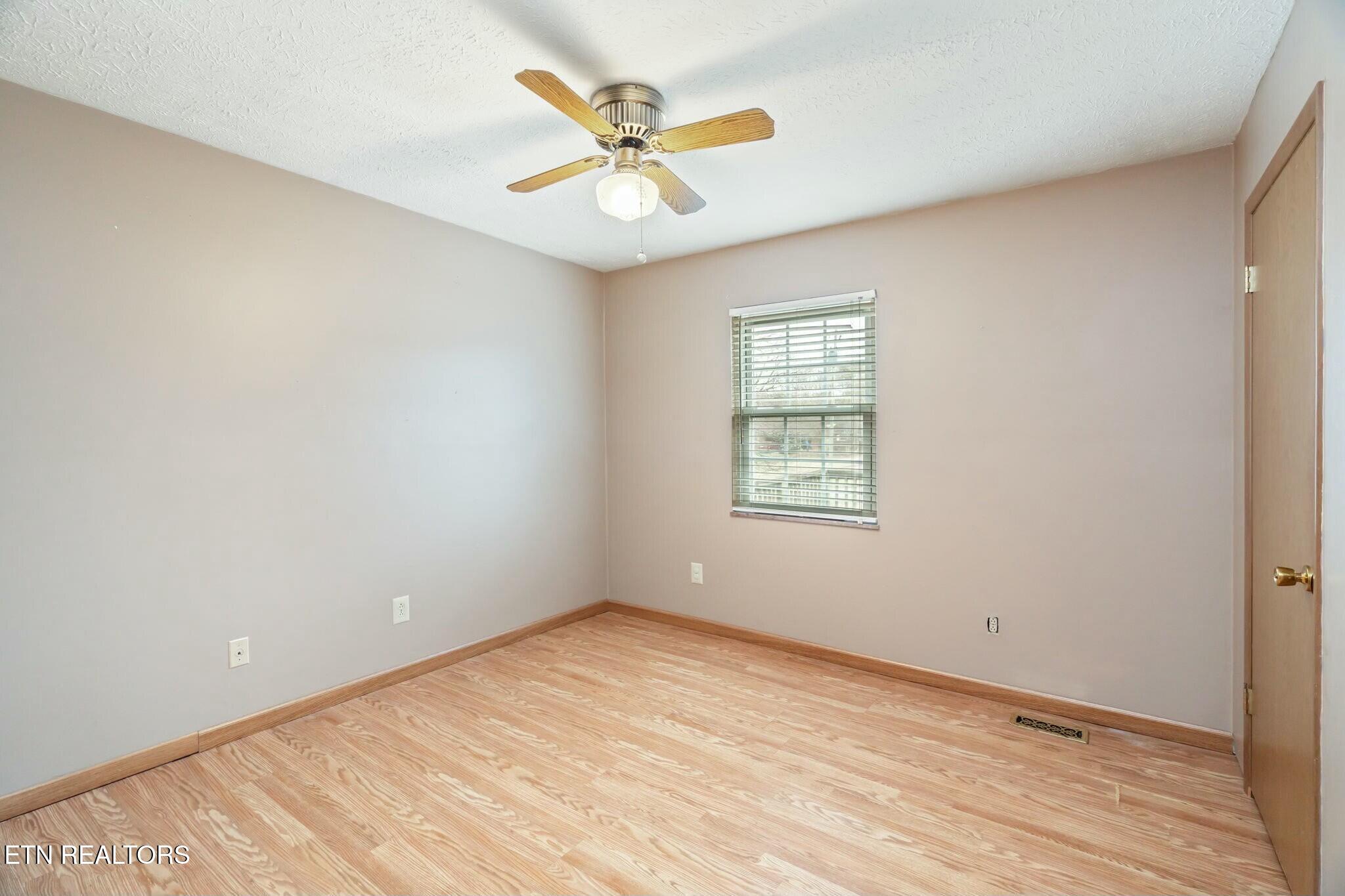 409 Cash Road Knoxville TN 37924