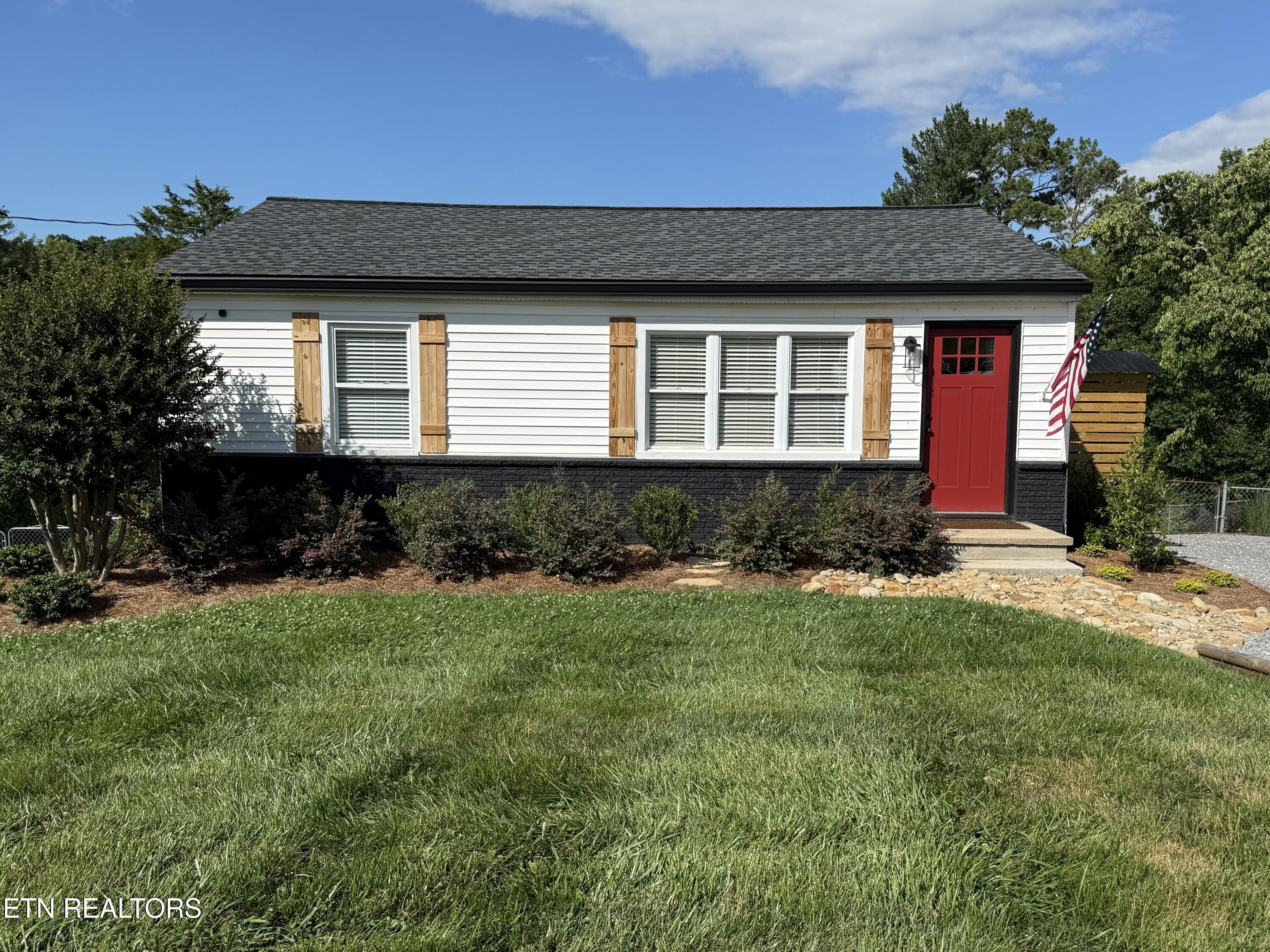 8024 Brickyard Road Powell TN 37849