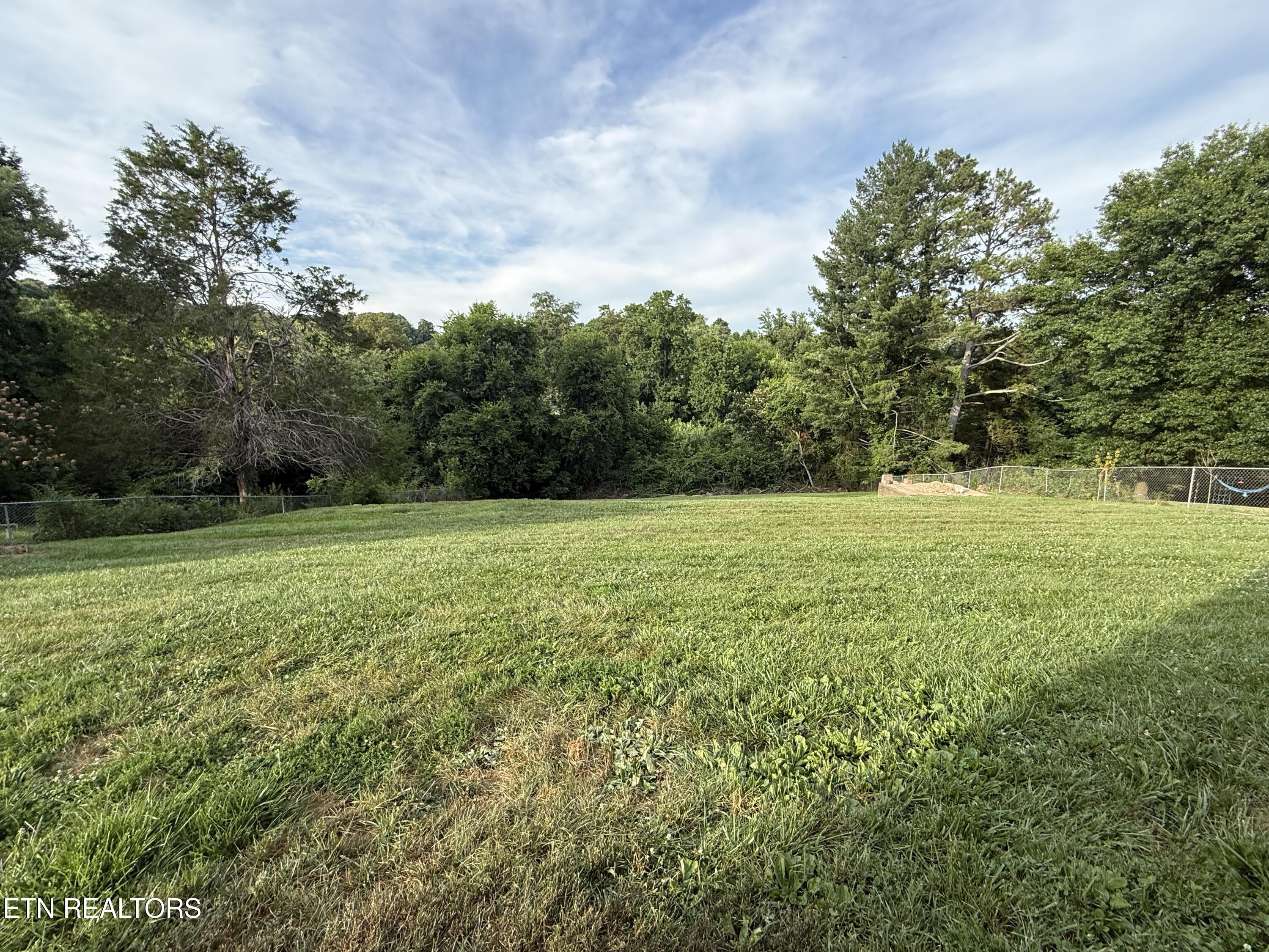 8024 Brickyard Road Powell TN 37849