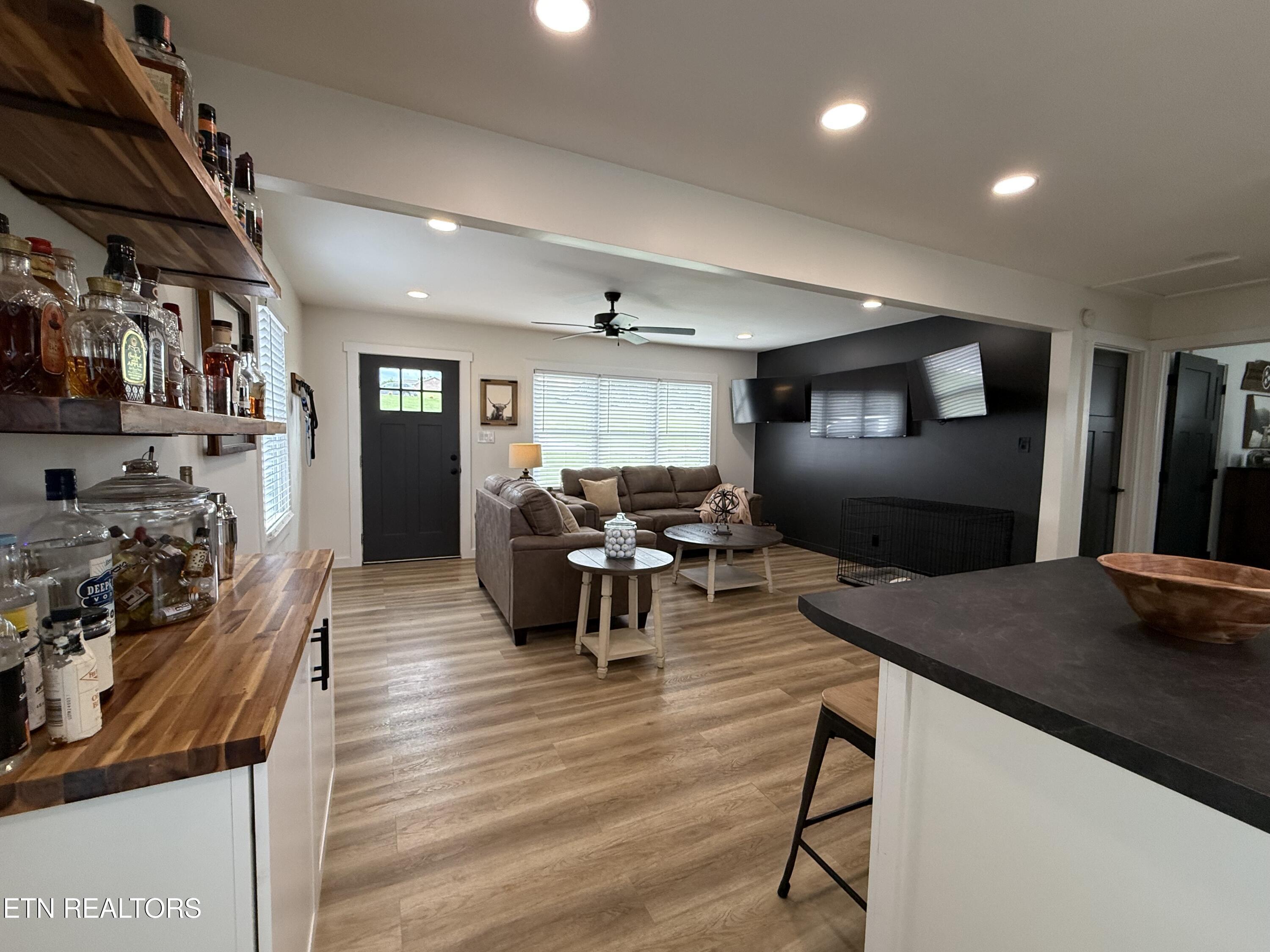 8024 Brickyard Road Powell TN 37849