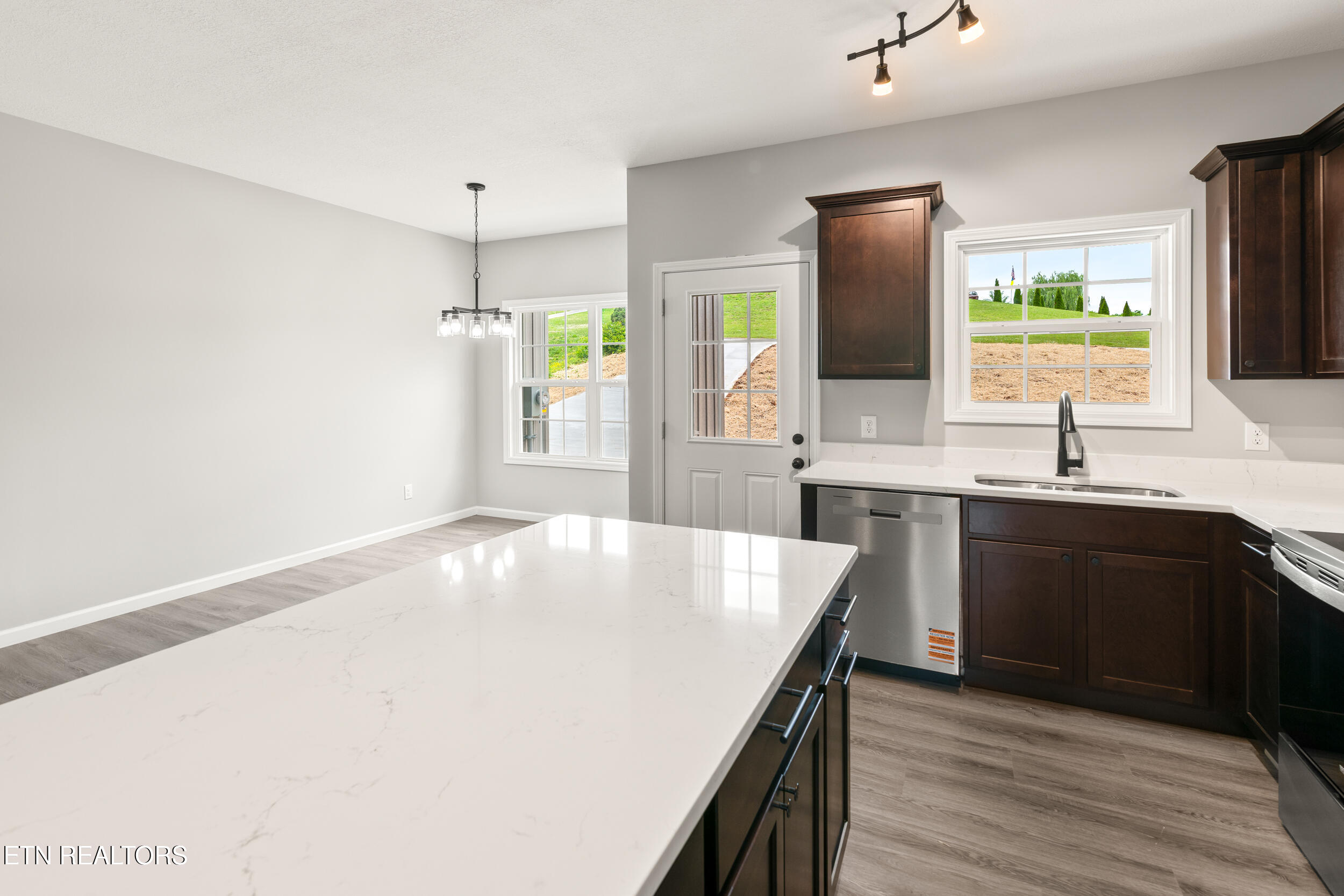 2050 Kings View Loop Seymour TN 37865