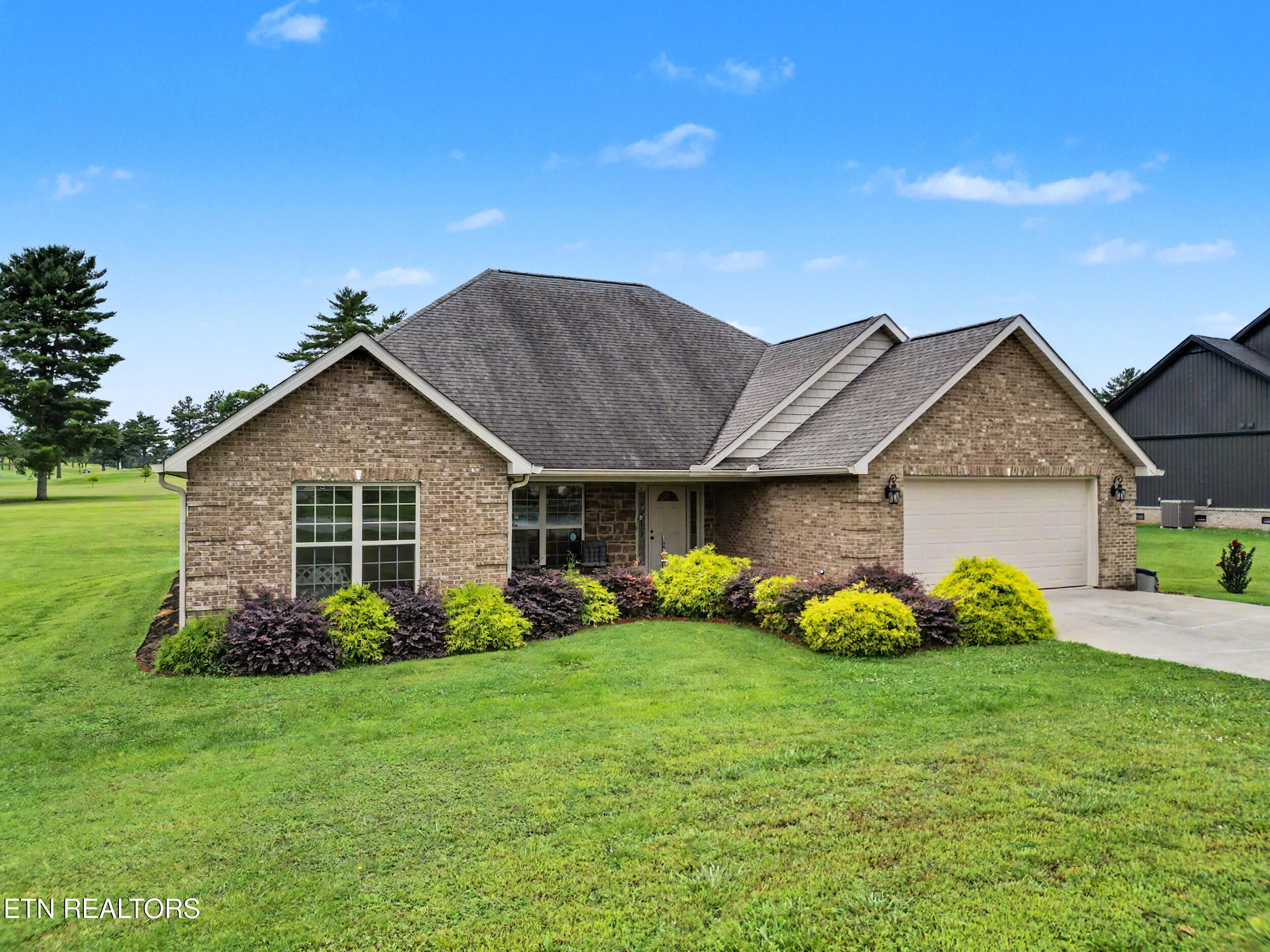 314 White Rose Avenue Maryville TN 37803