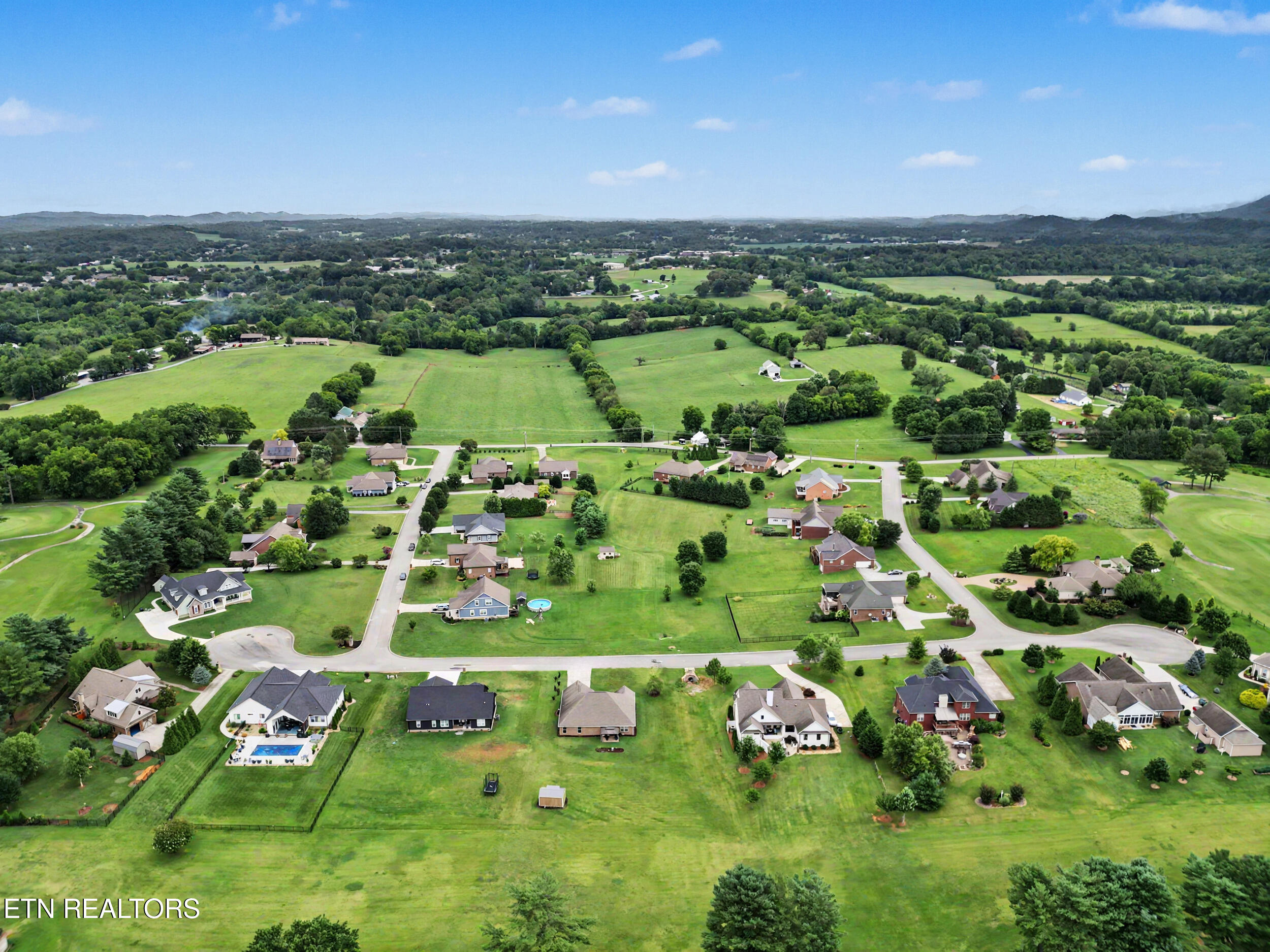 314 White Rose Avenue Maryville TN 37803