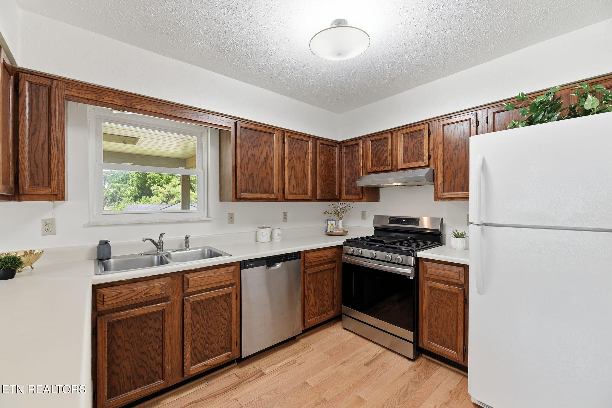90 Tempura Drive Oak Ridge TN 37830