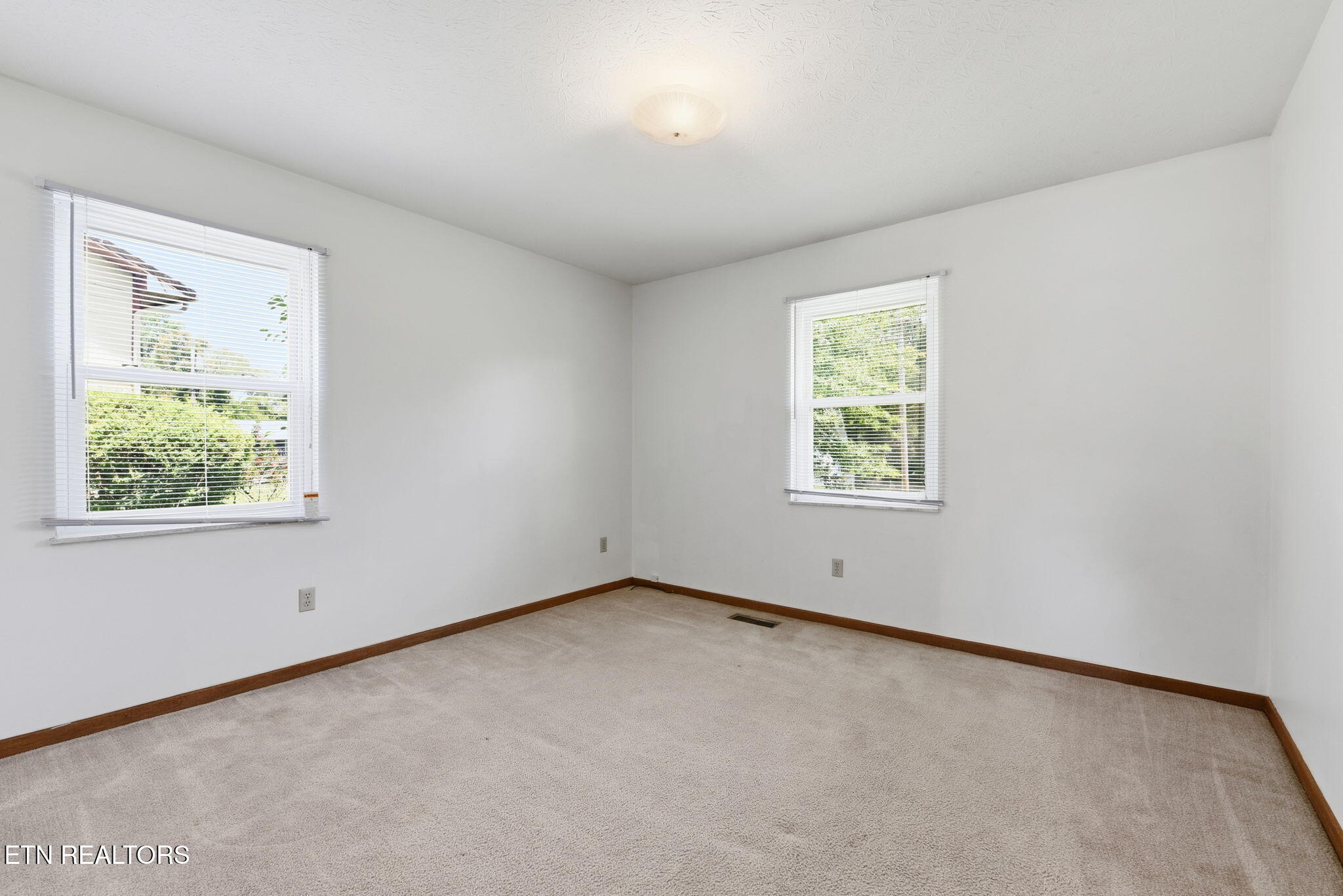 90 Tempura Drive Oak Ridge TN 37830