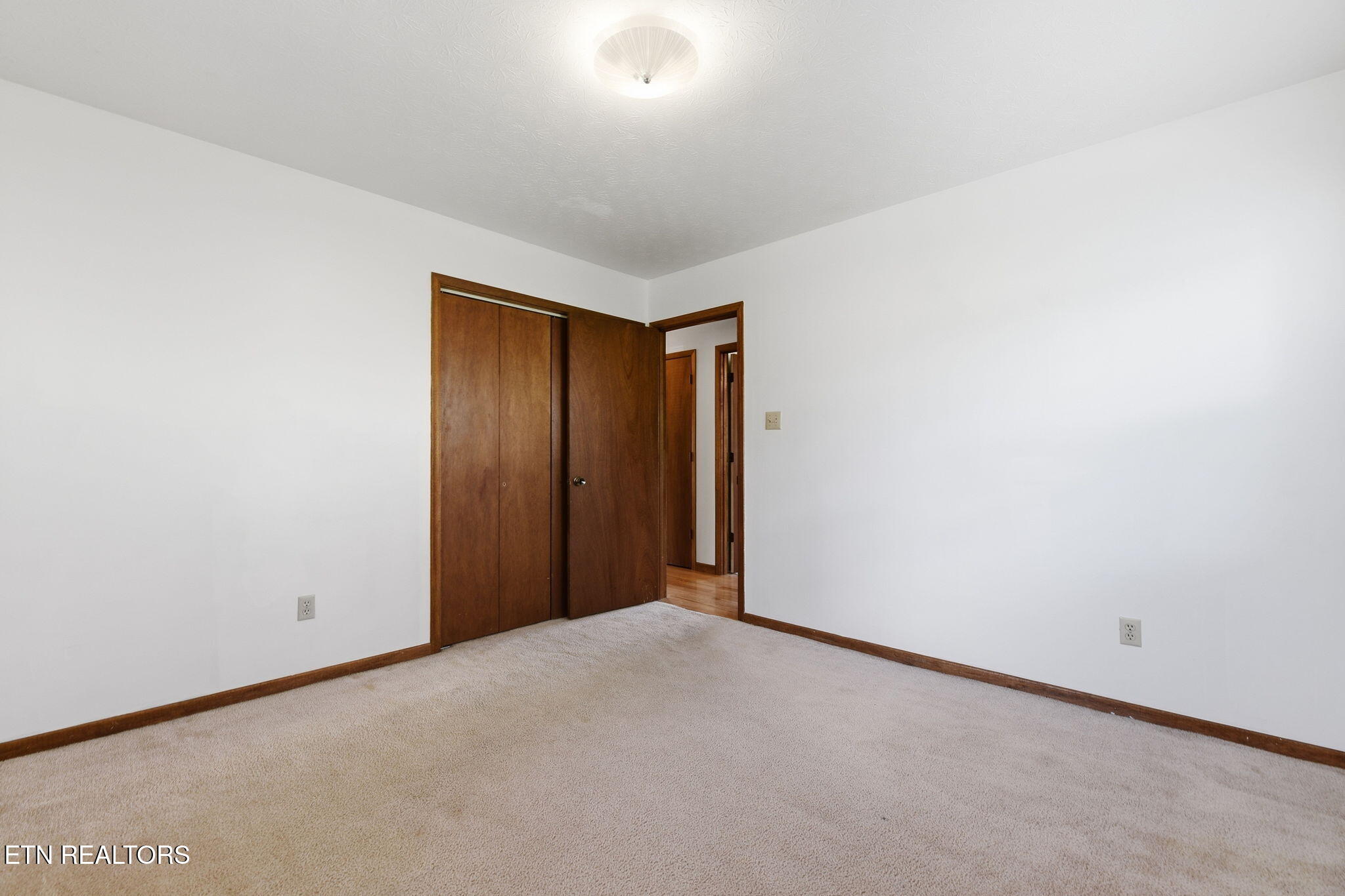 90 Tempura Drive Oak Ridge TN 37830