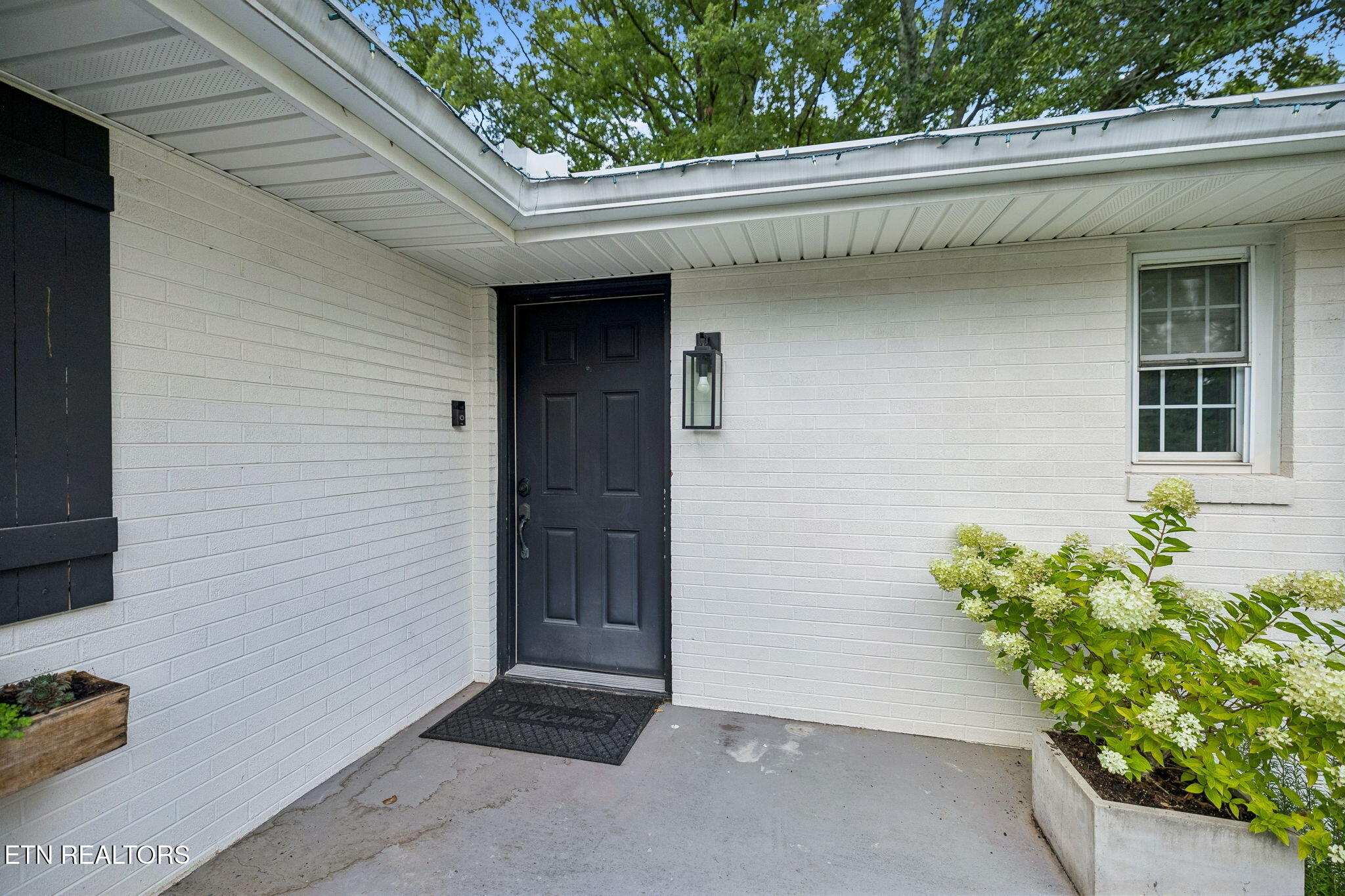 1137 View Drive Maryville TN 37801