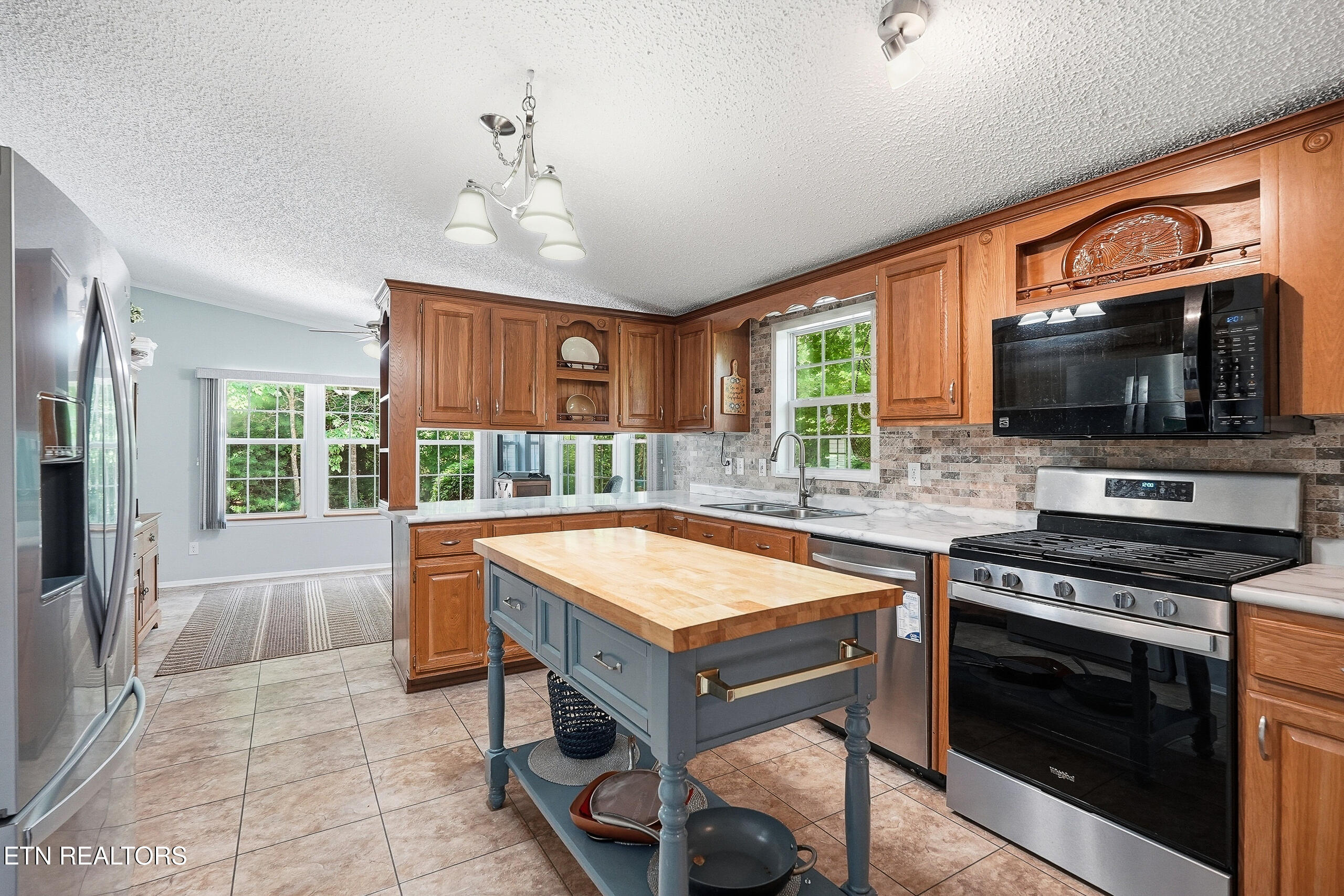 128 Prestonwood Drive Crossville TN 38558