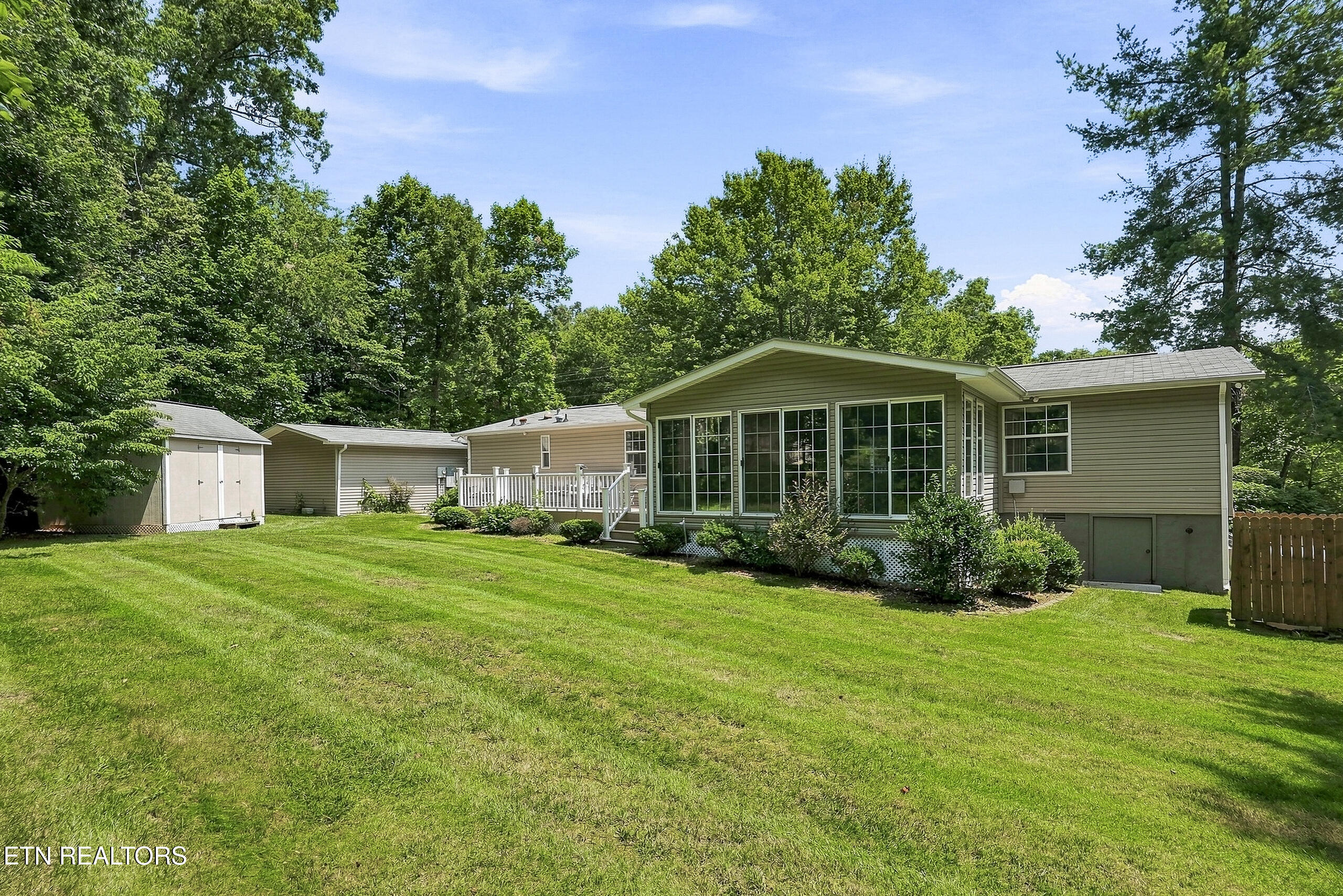 128 Prestonwood Drive Crossville TN 38558