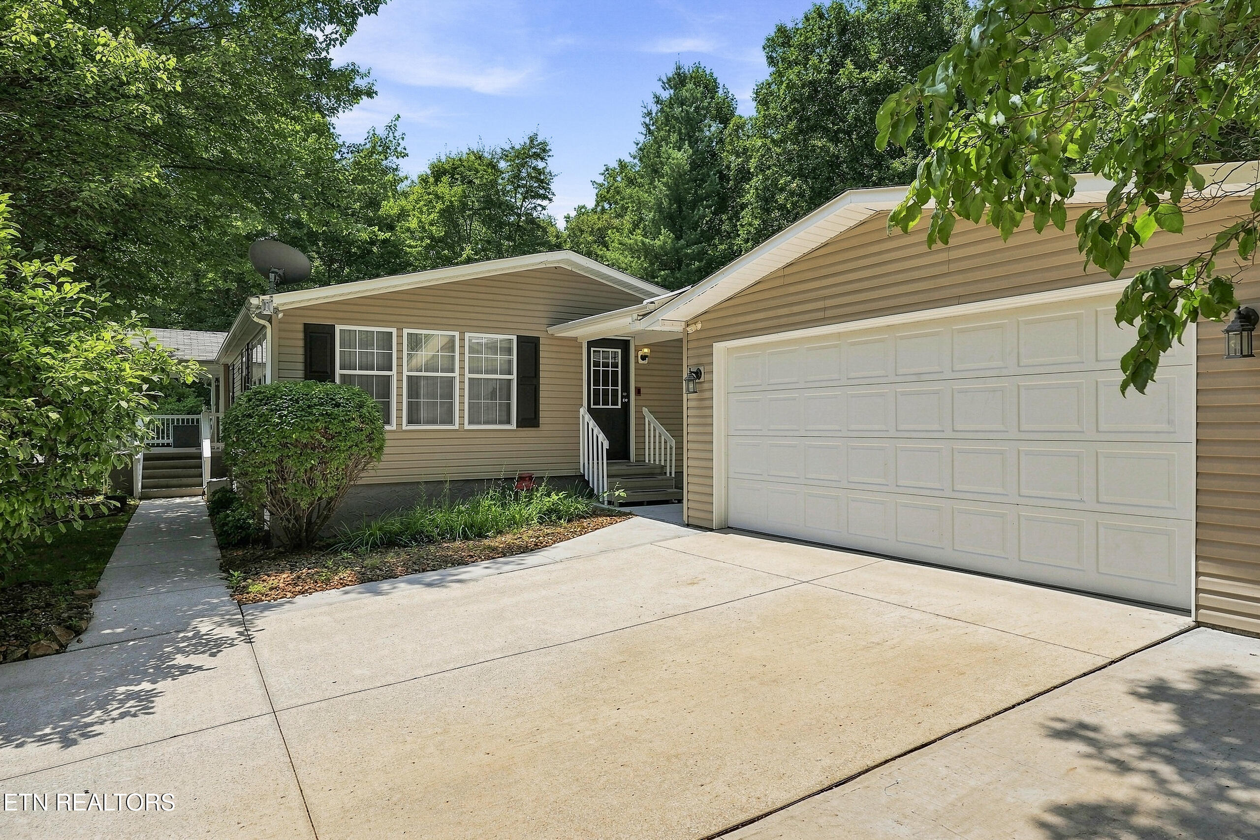 128 Prestonwood Drive Crossville TN 38558